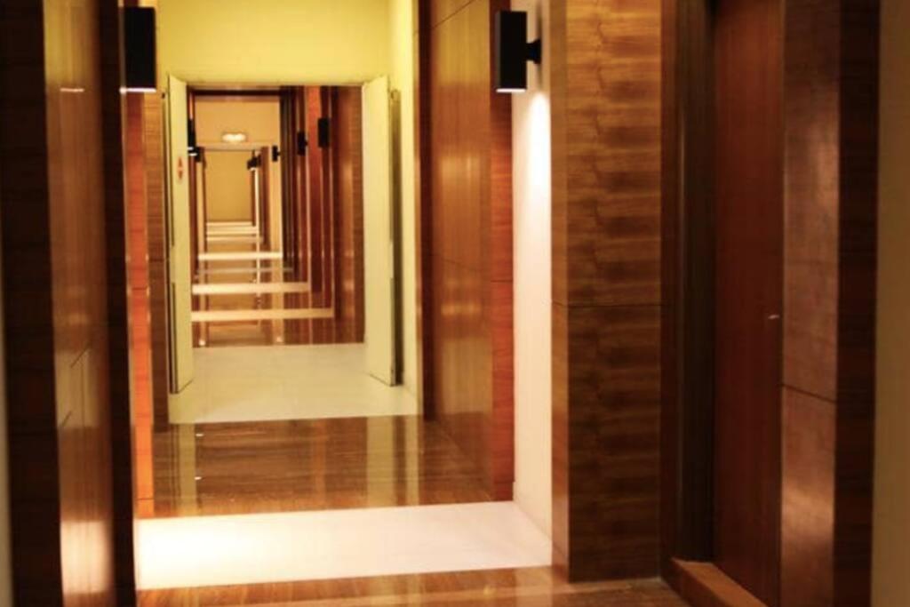 2 bedroom Suite with Sea View At Straits Quay