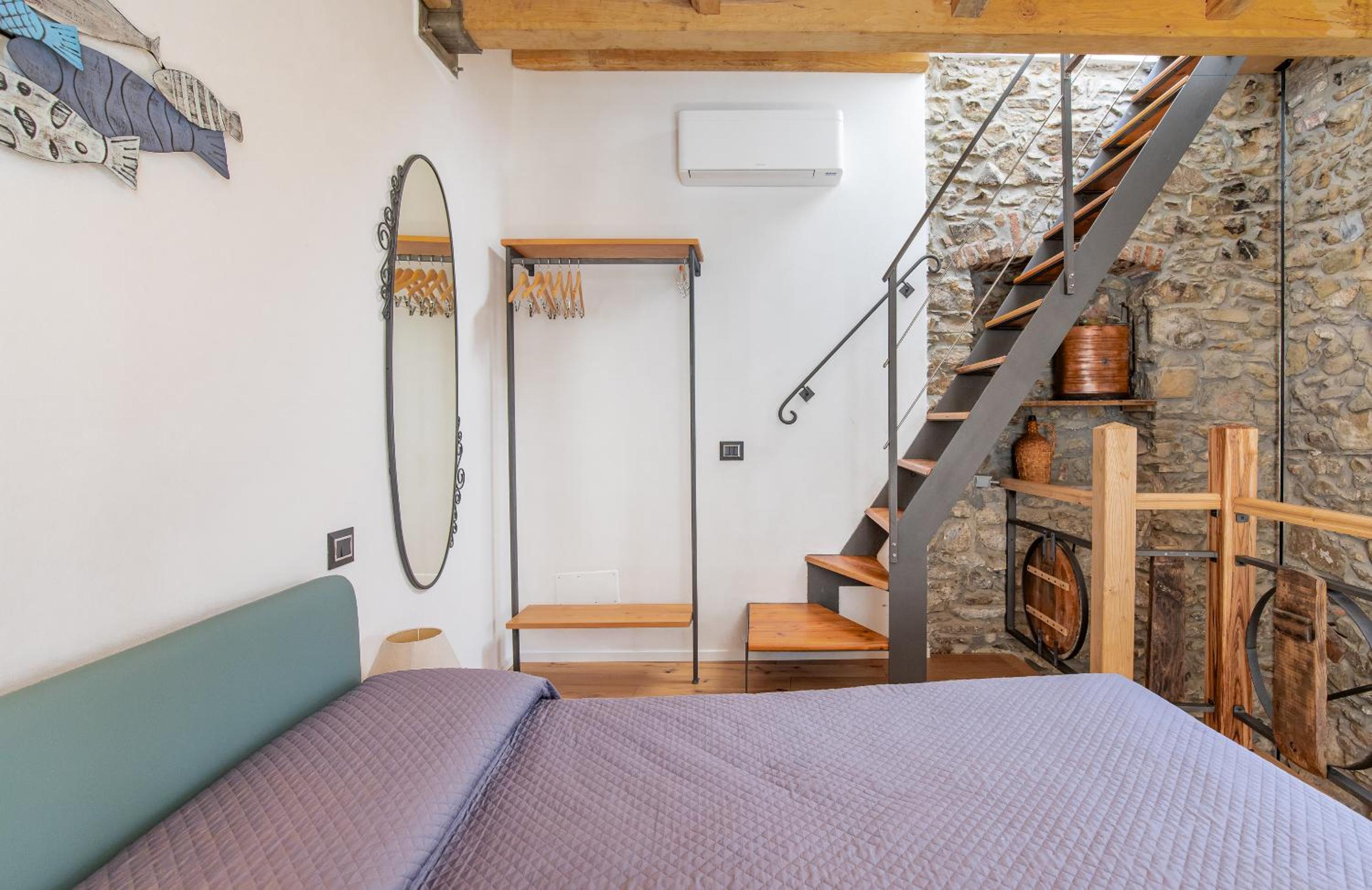 Pasini Luxury room,cozy winemakers retreat view 5