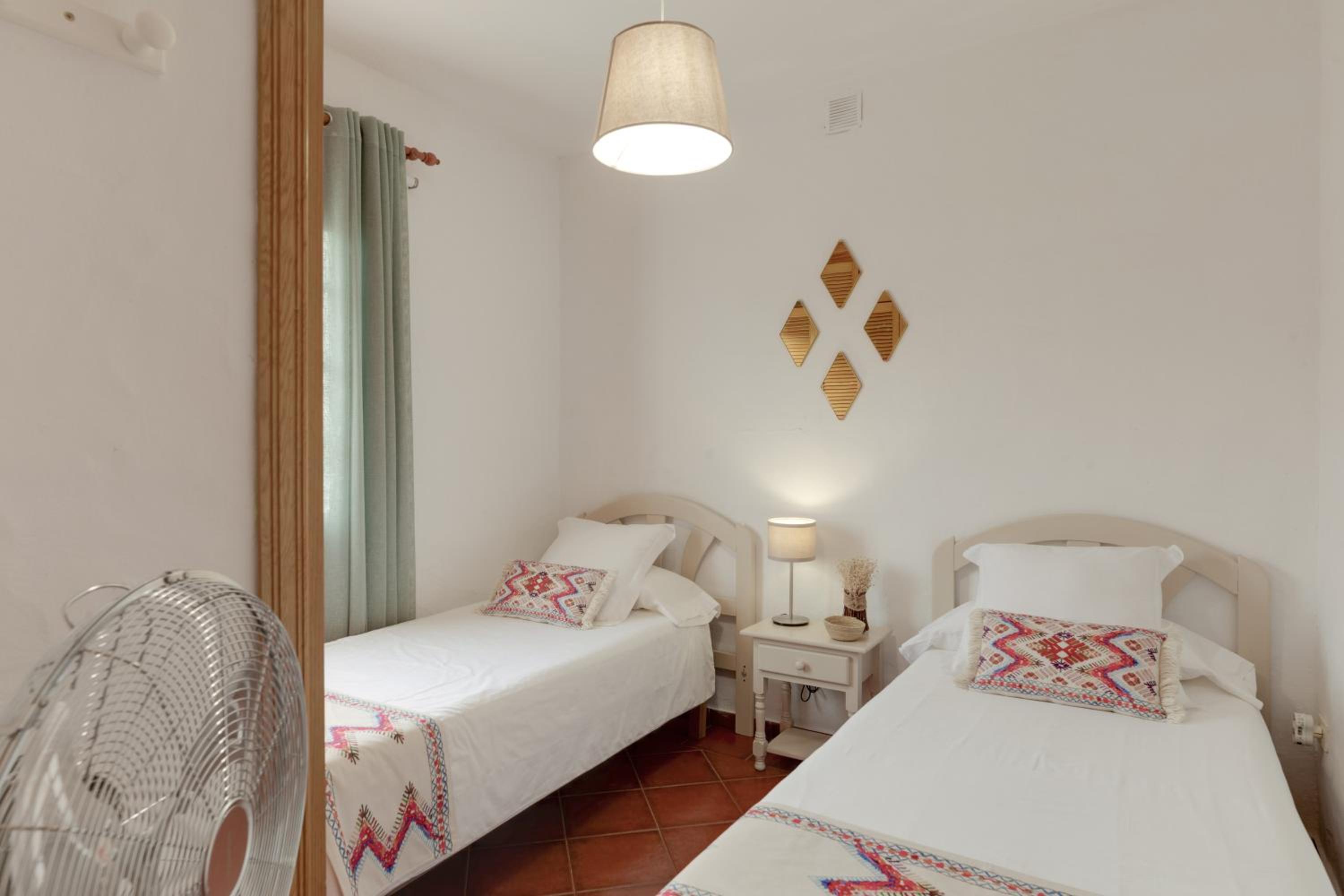 La Casa Amarilla