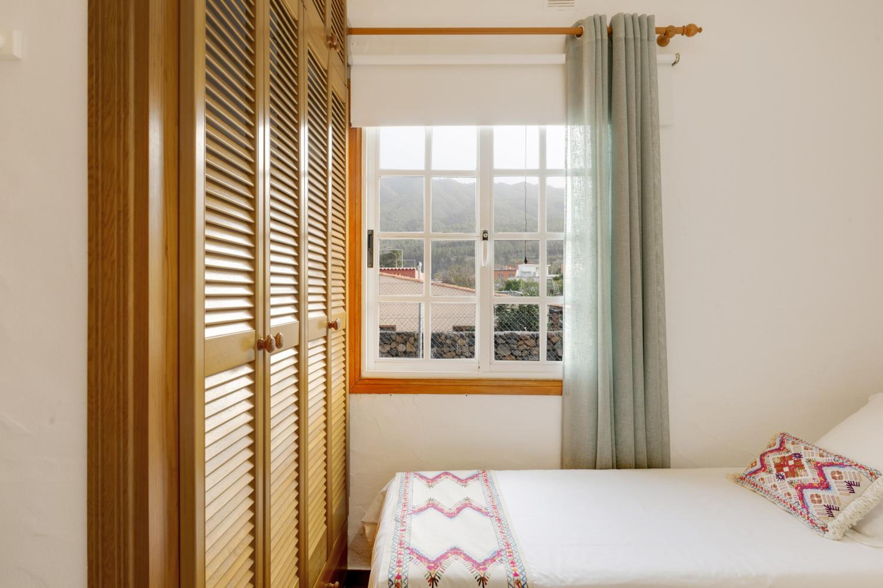 La Casa Amarilla