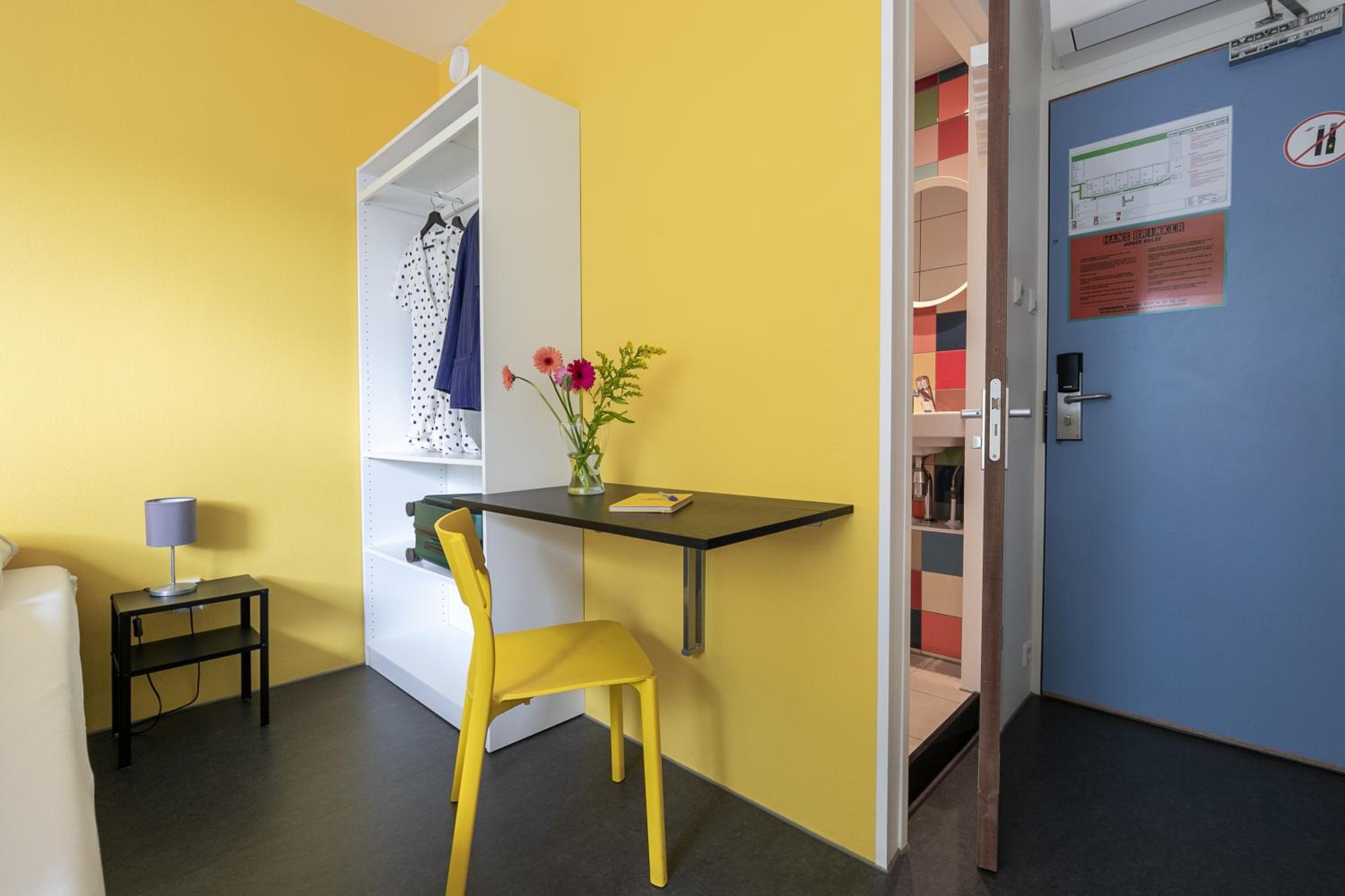 Hans Brinker Hostel Amsterdam