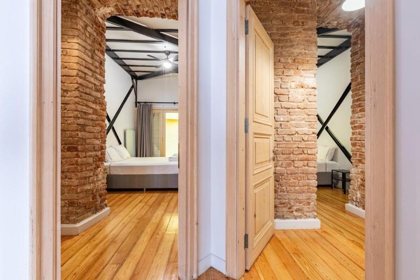 Warm Rustic Charming 2BD Galata wPatio Gem! #320