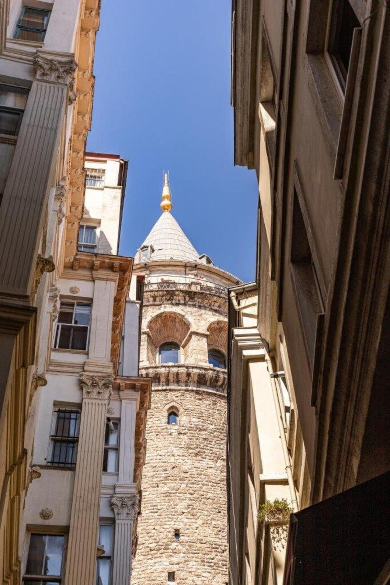 Warm Rustic Charming 2BD Galata wPatio Gem! #320