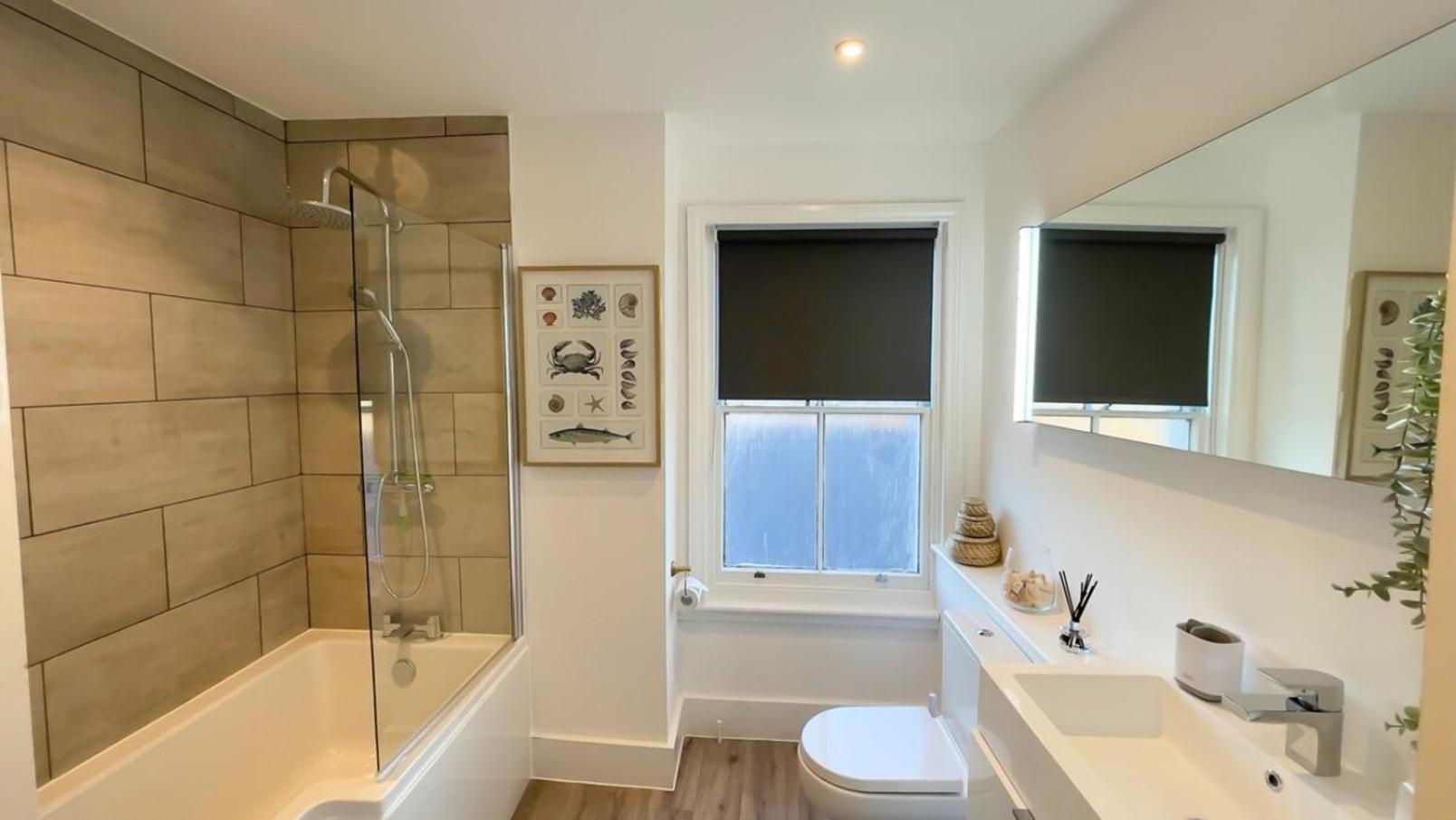 Ramsgate Vacations - Luxury Ramsgate Harbour View By Adliv Host - Property Image 4