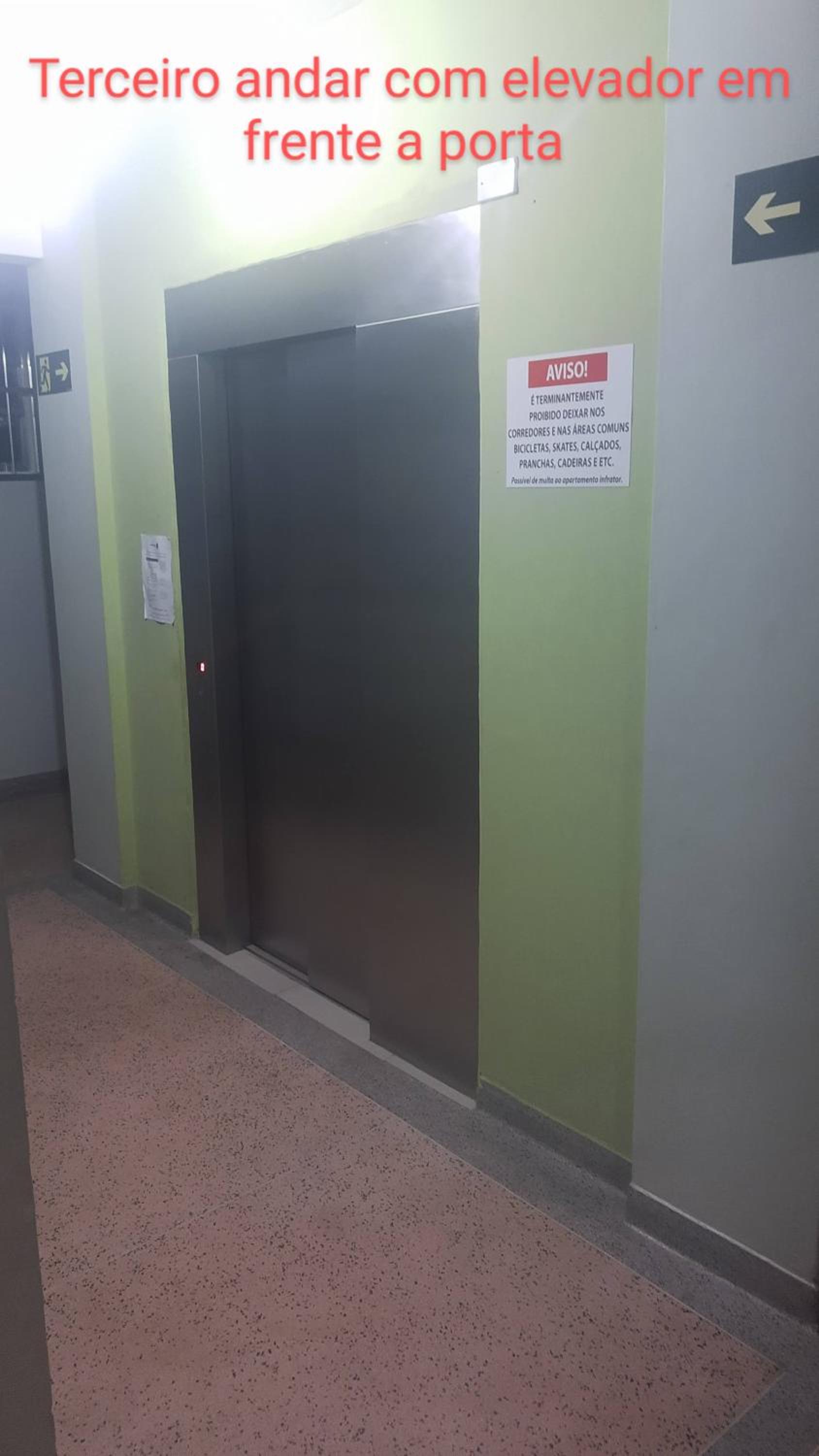 Prédio Frente Para o Mar Pé na Areia Lado Mercado Extra
