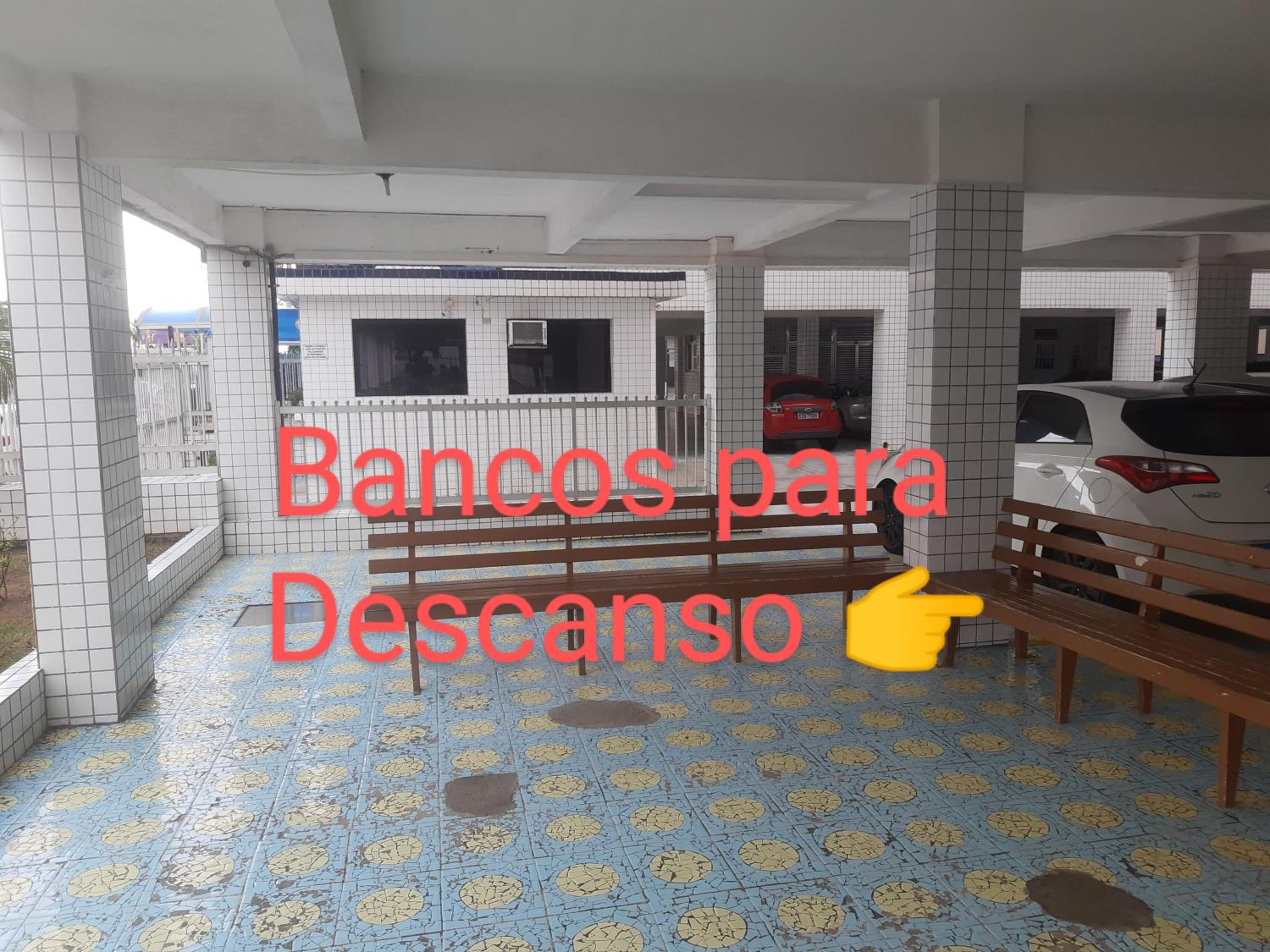 Prédio Frente Para o Mar Pé na Areia Lado Mercado Extra