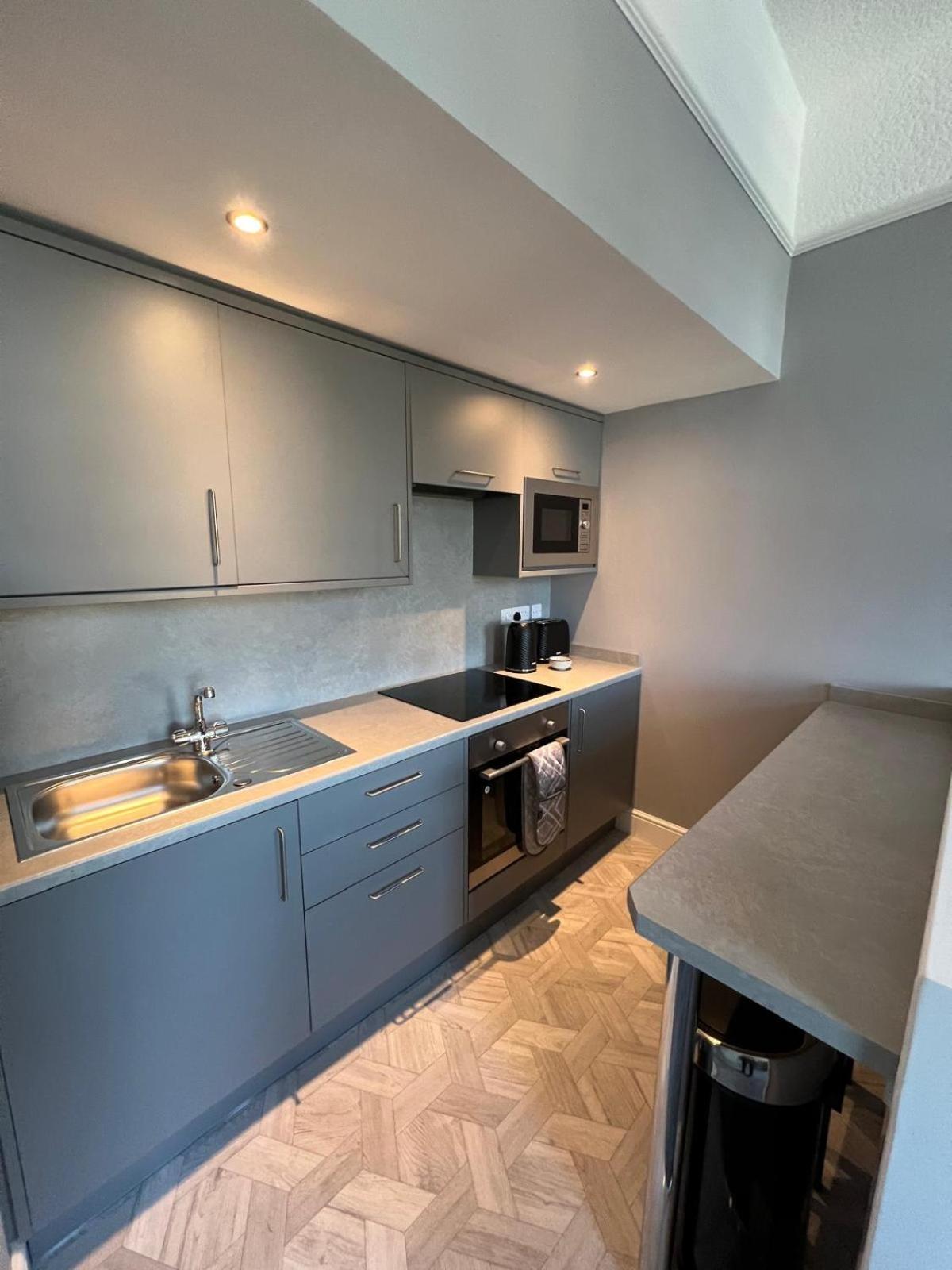 The Globe Apartments and Bedrooms