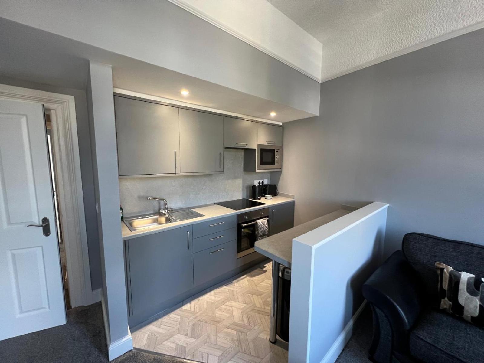 The Globe Apartments and Bedrooms