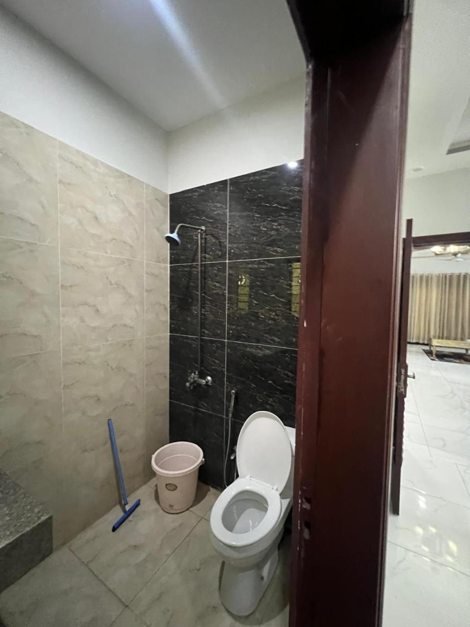 Luxury Furnished villa in Bahria Town Karachi