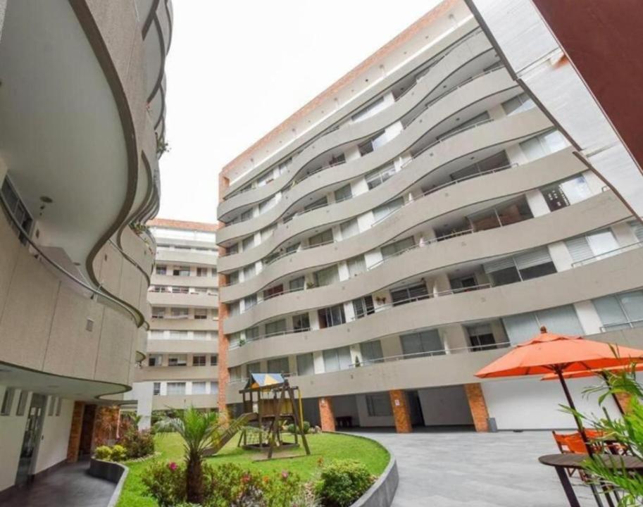 Departamento cerca del Quicentro norte