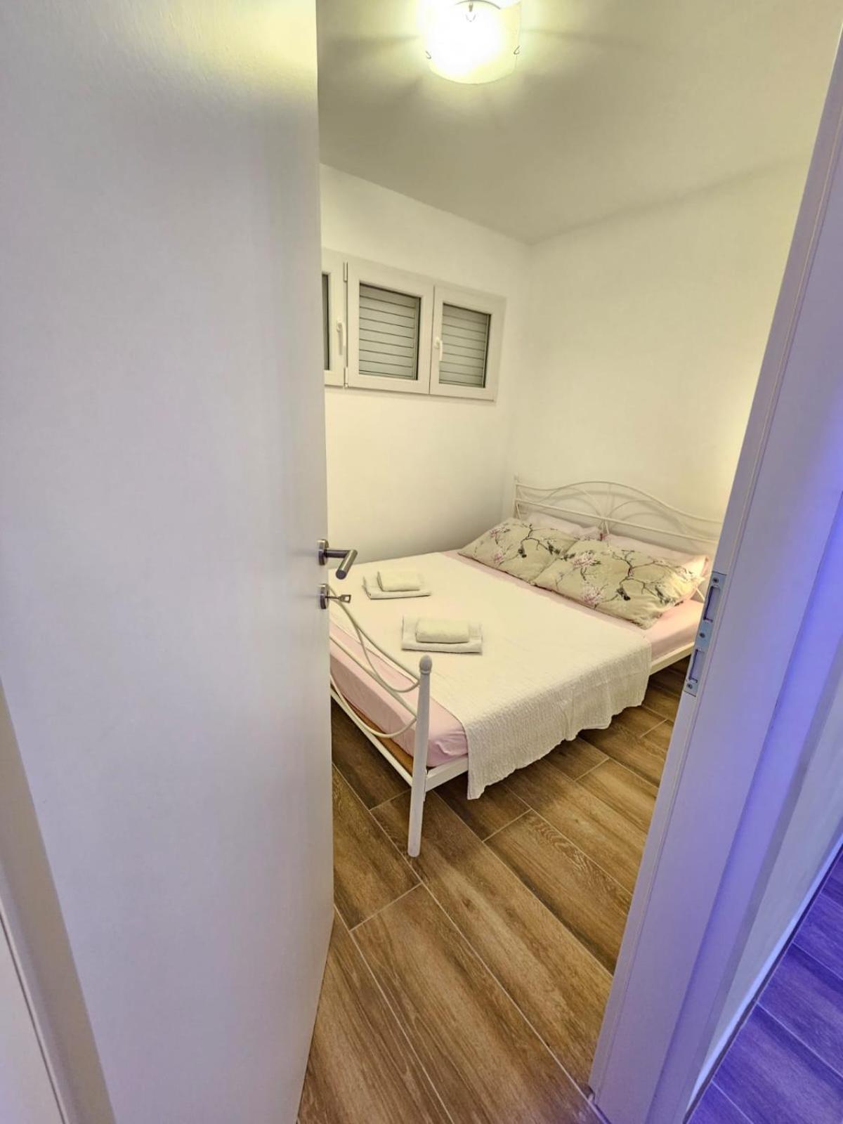 Rita Apartments