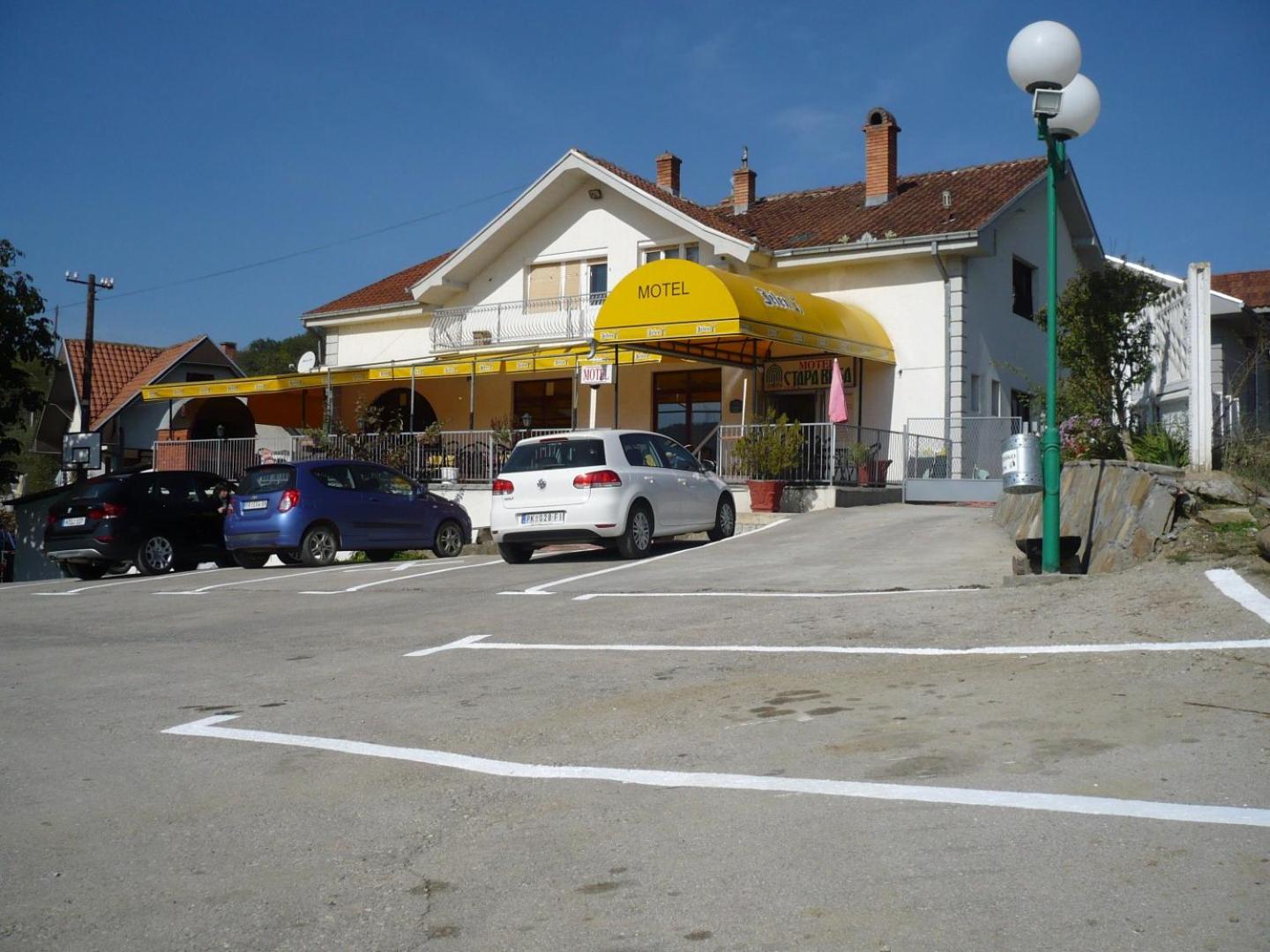 Photo 12