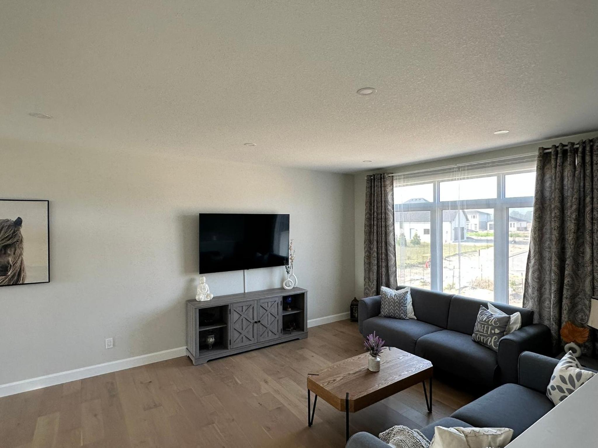 Luxury Home 2 mins drive to Saugeen Shores beach