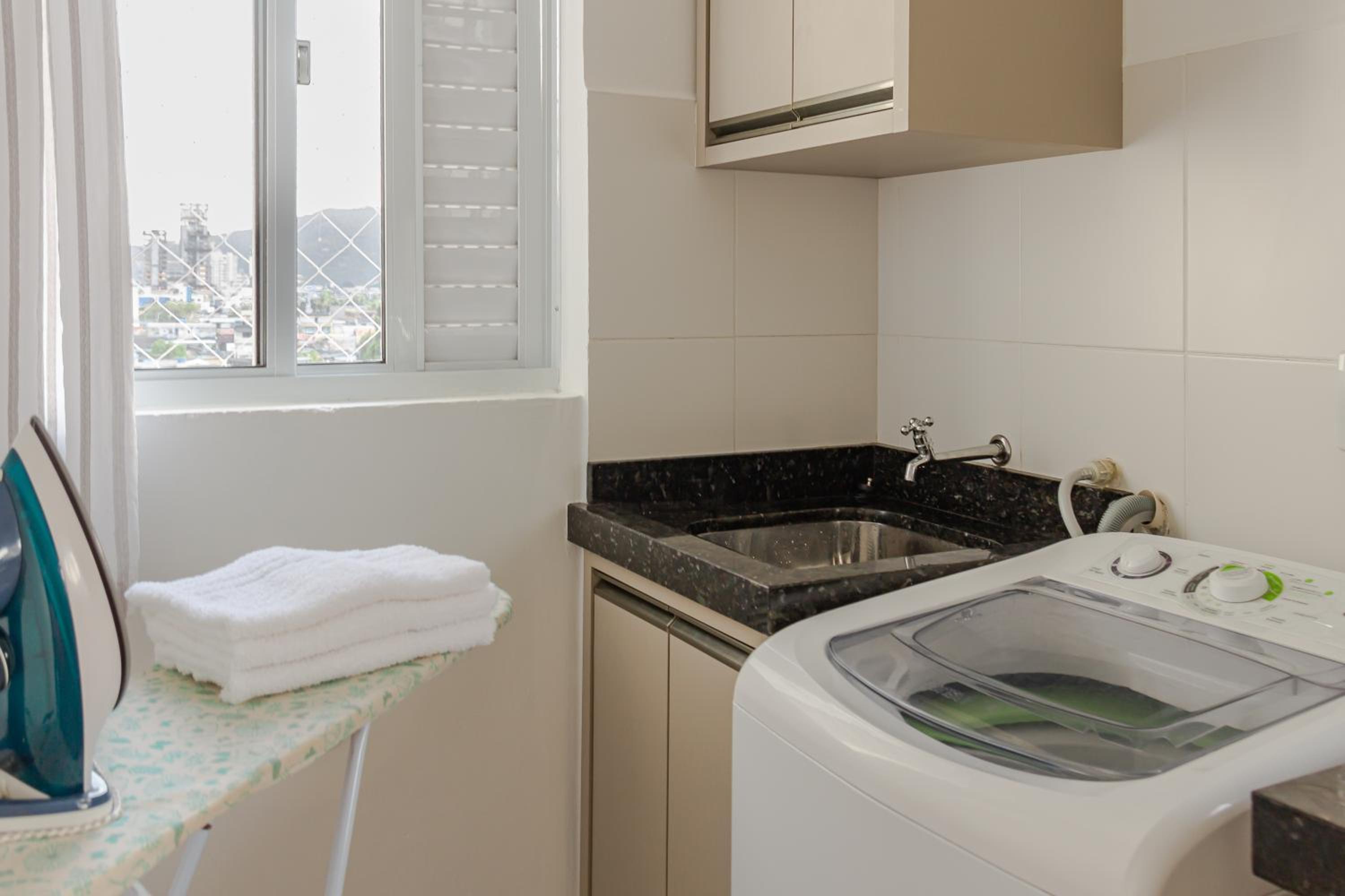 Vista Atlântico: Cond. Arborizado em Itapema P1474