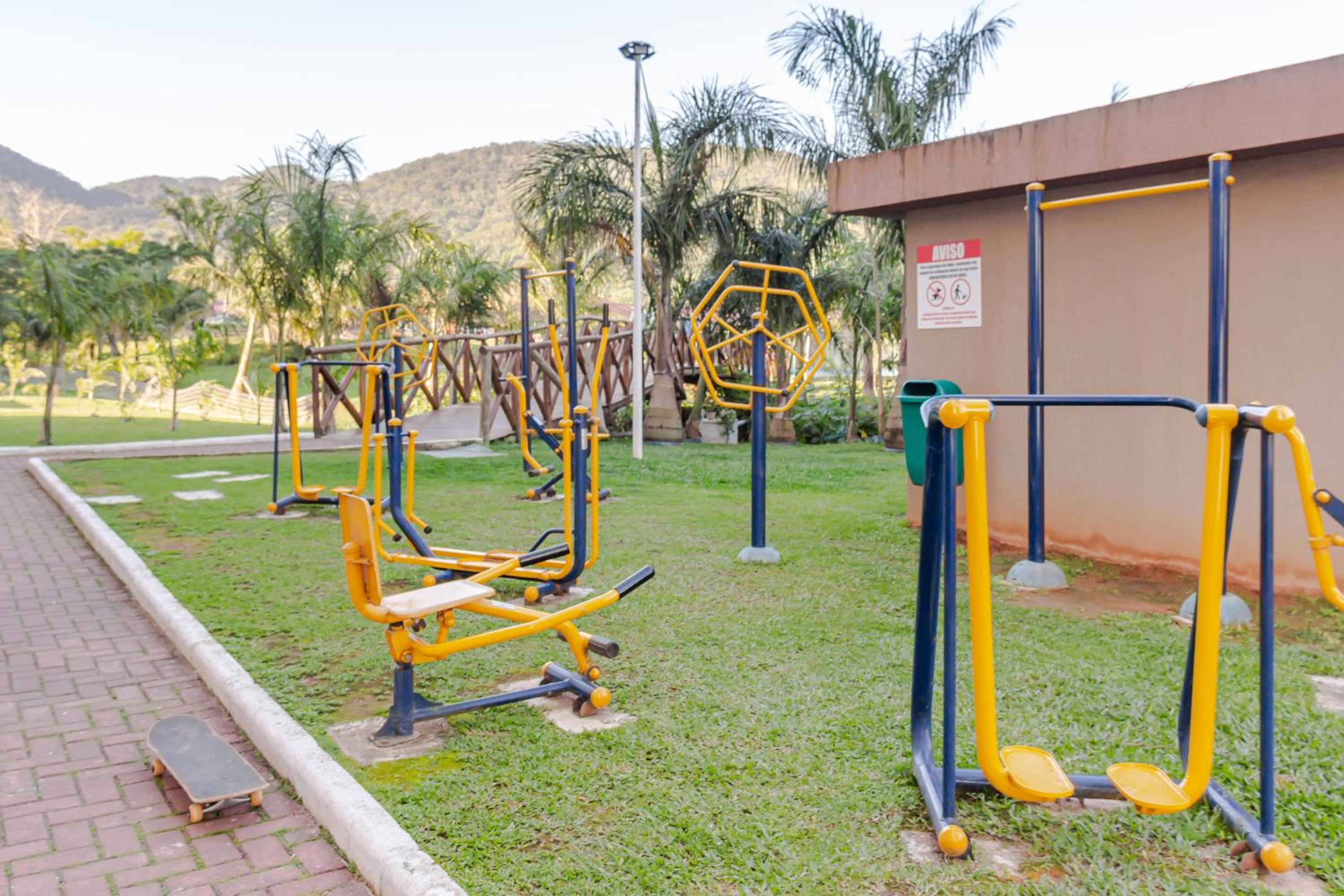 Vista Atlântico: Cond. Arborizado em Itapema P1474