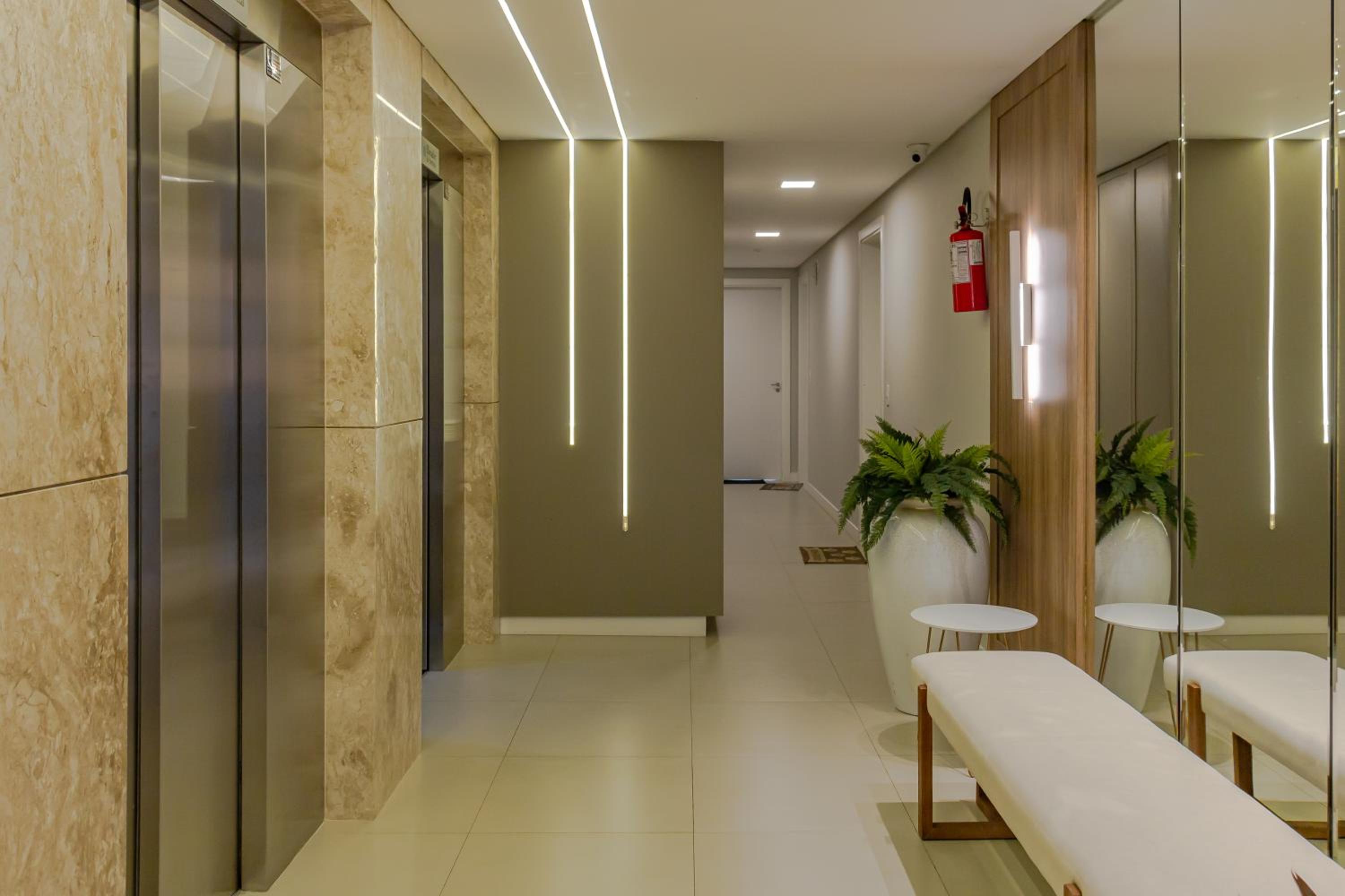 Vista Atlântico: Cond. Arborizado em Itapema P1474