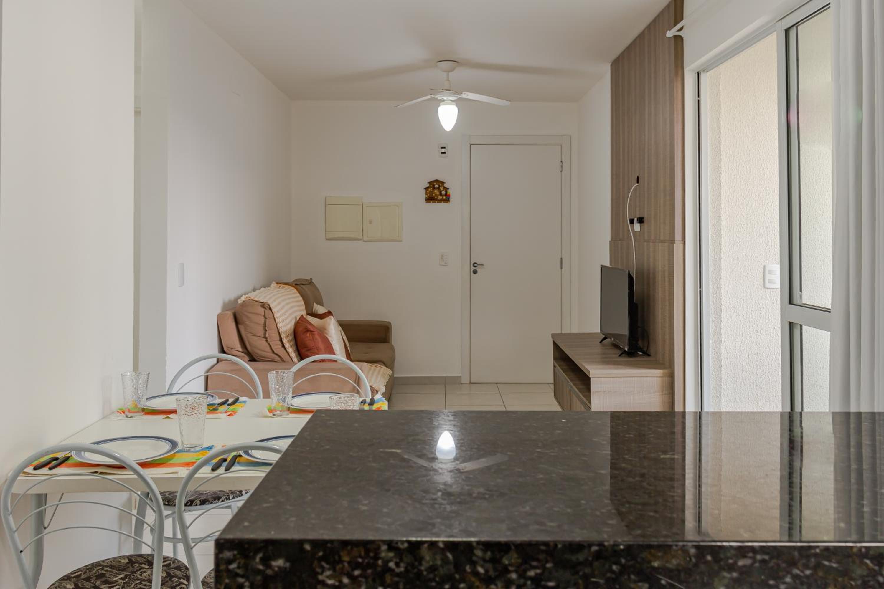 Vista Atlântico: Cond. Arborizado em Itapema P1474