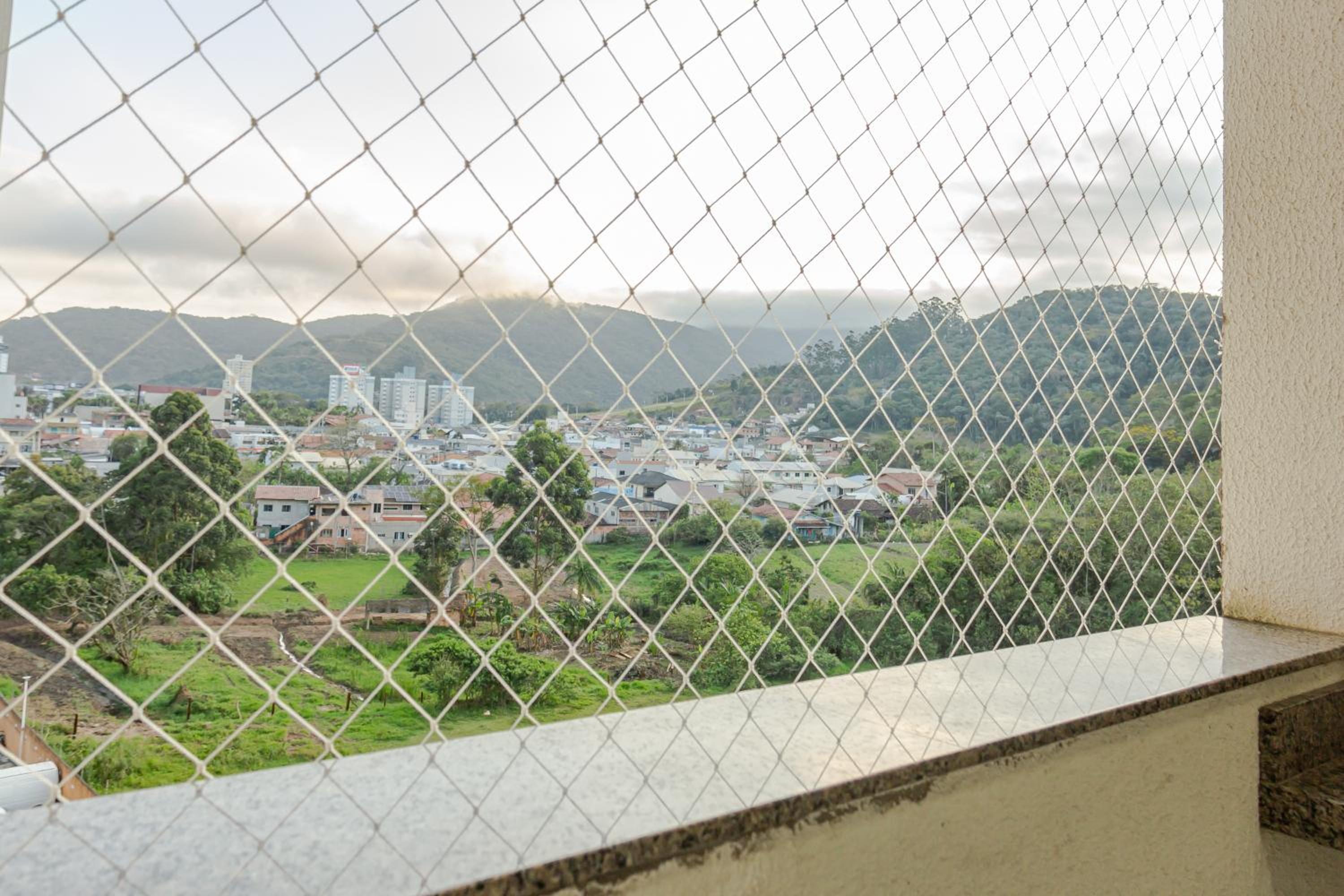 Vista Atlântico: Cond. Arborizado em Itapema P1474