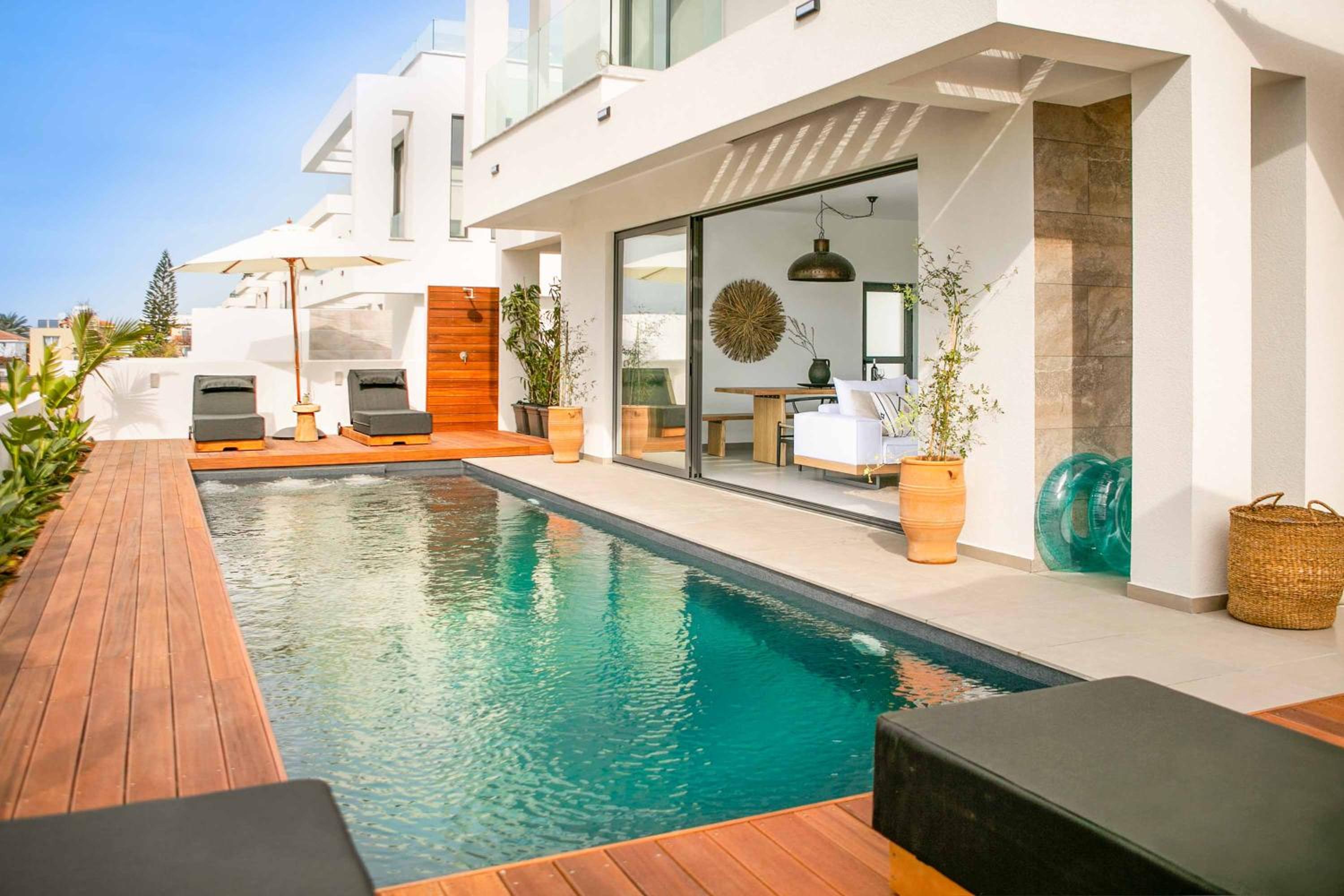 Lora Pearl Luxury Villa