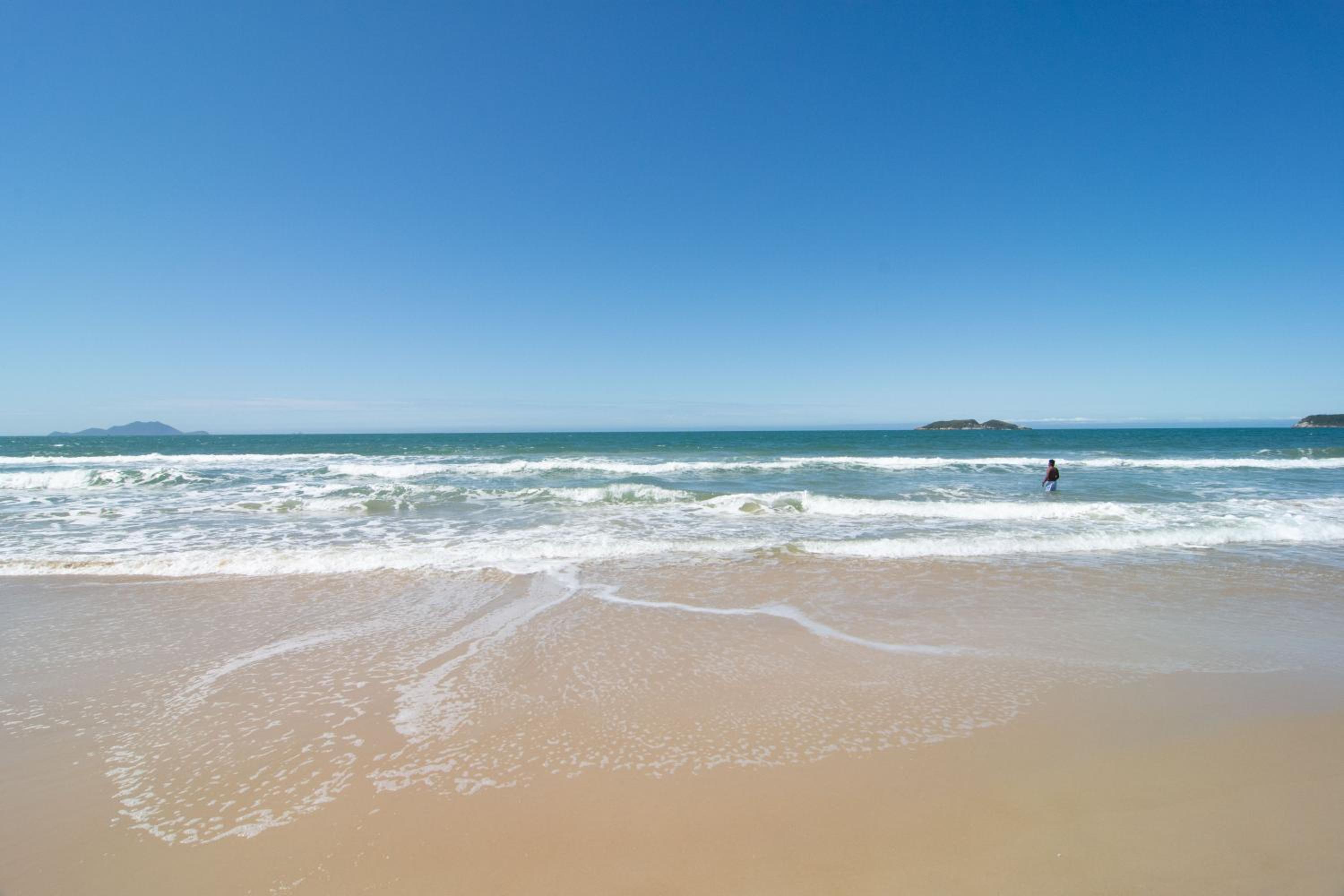Área Nobre nos Ingleses, 650 metros da Praia P1298