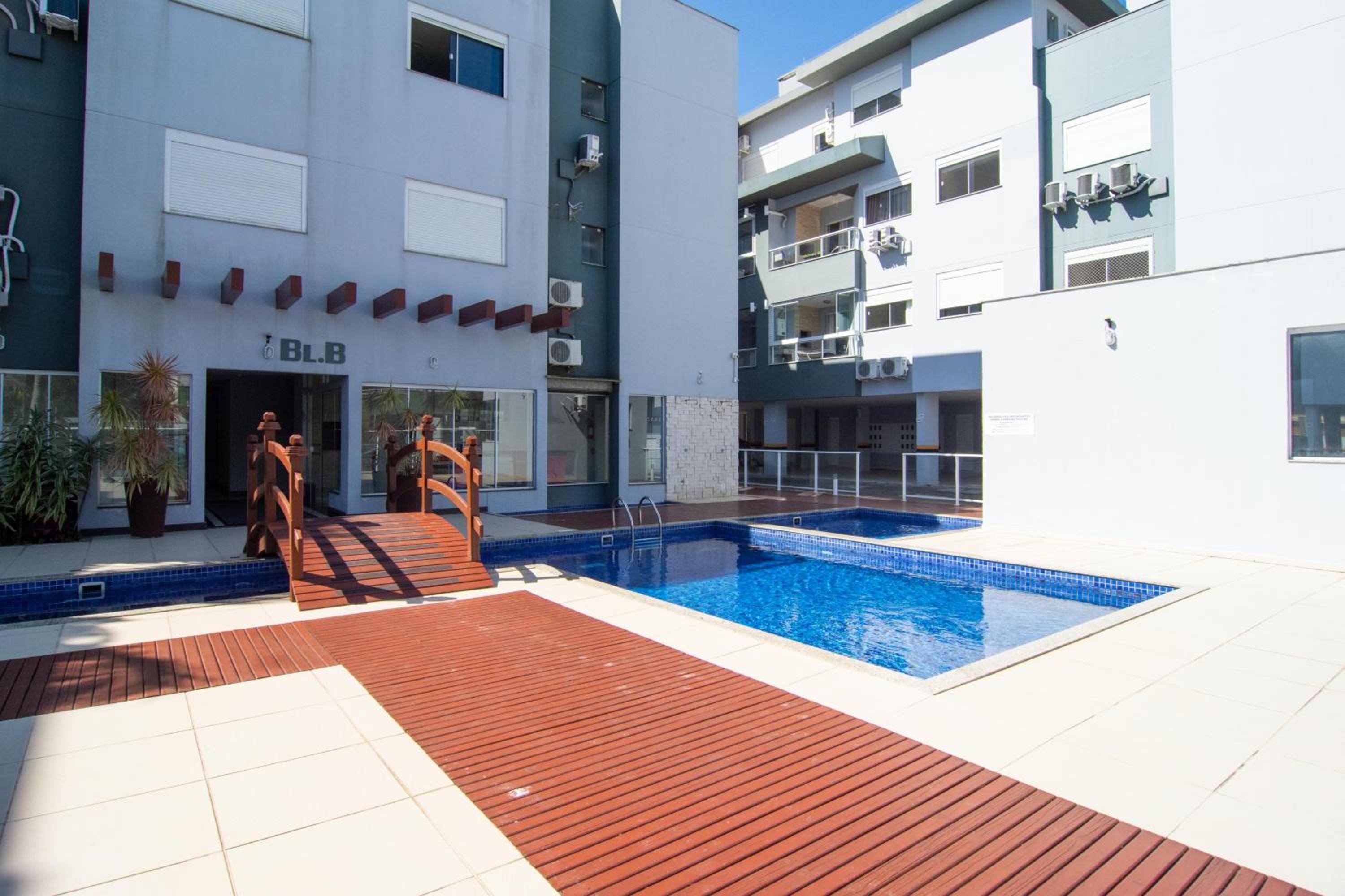 Área Nobre nos Ingleses, 650 metros da Praia P1298