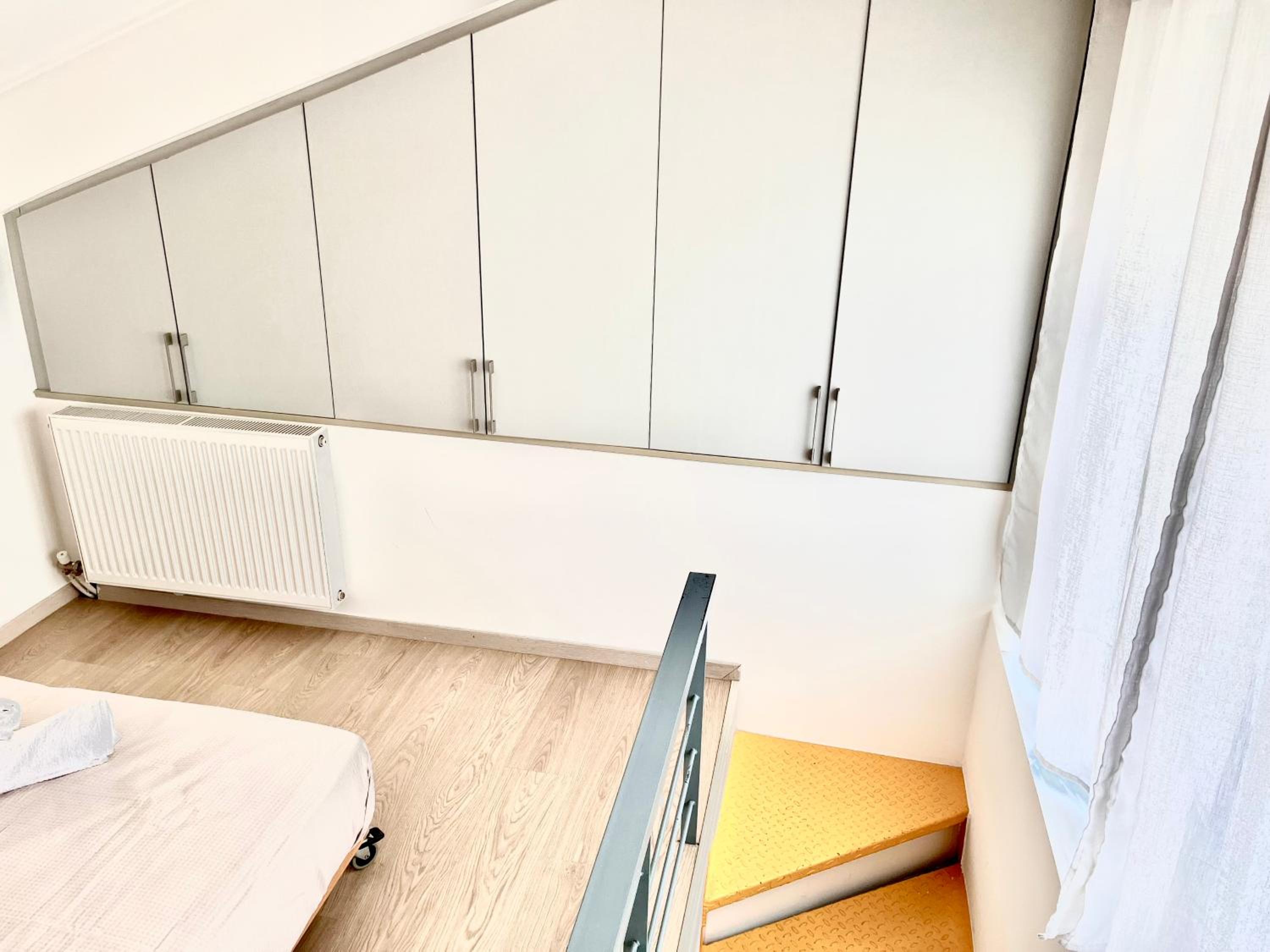 Elvita Apartments