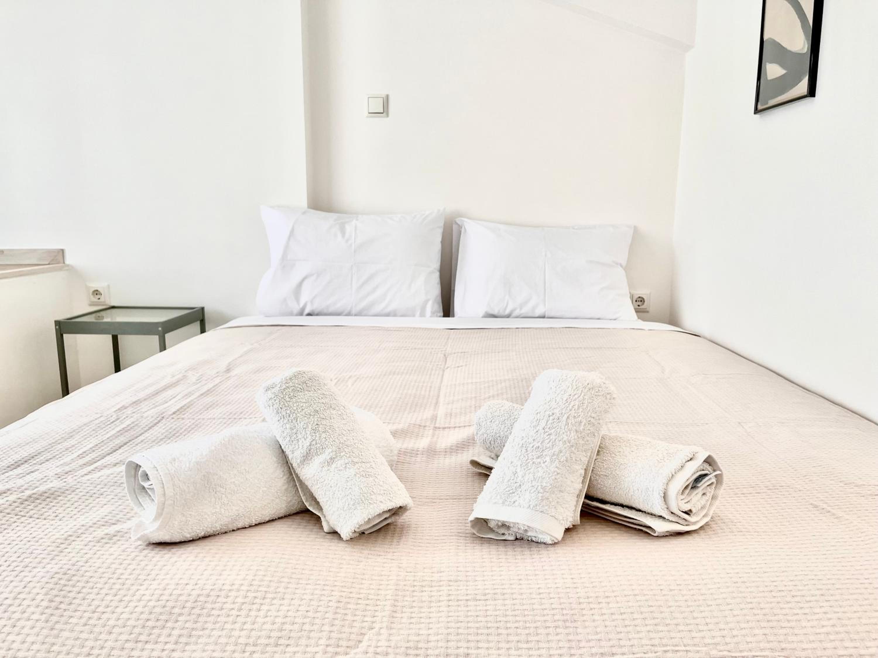 Elvita Apartments