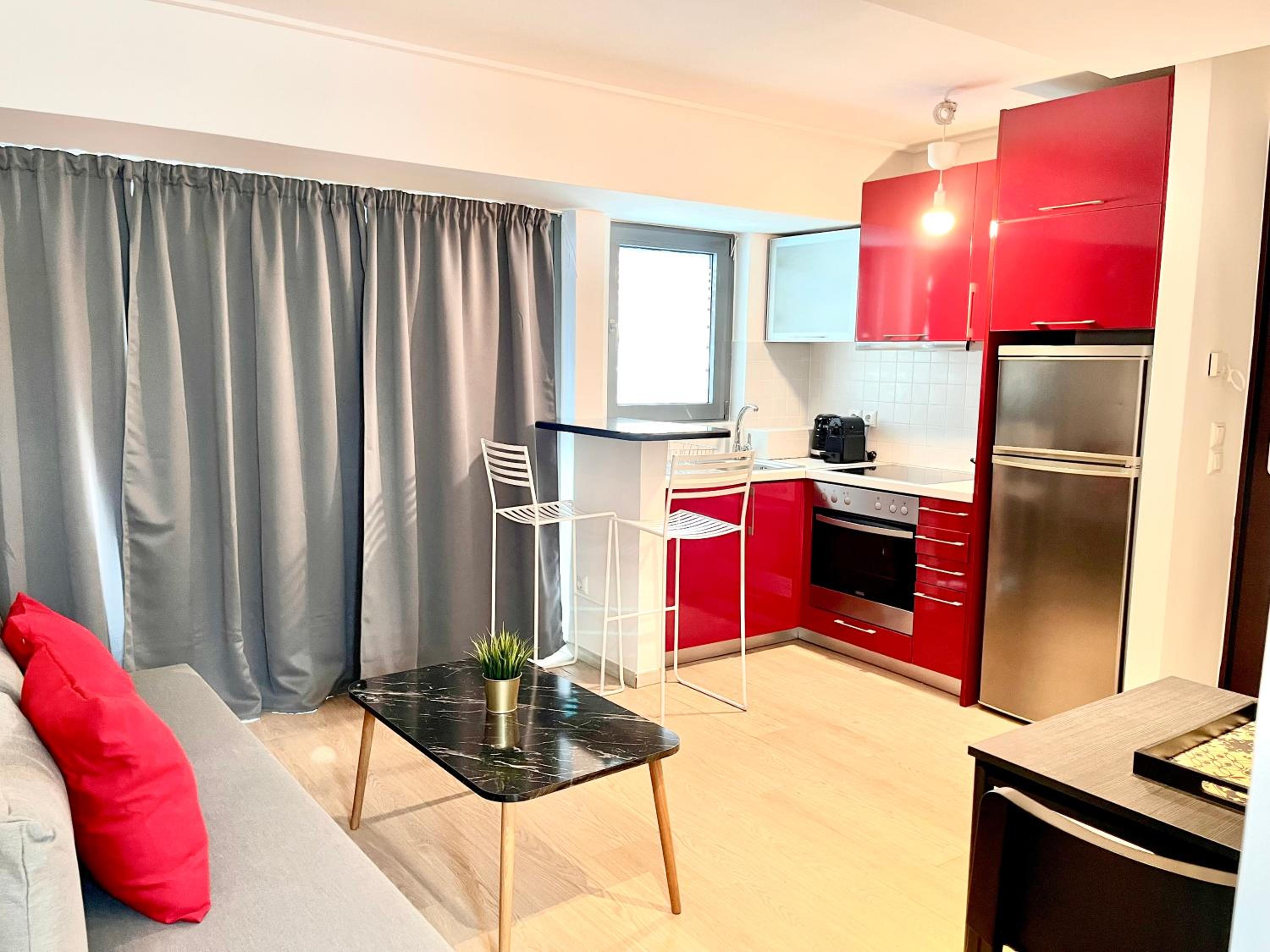 Elvita Apartments