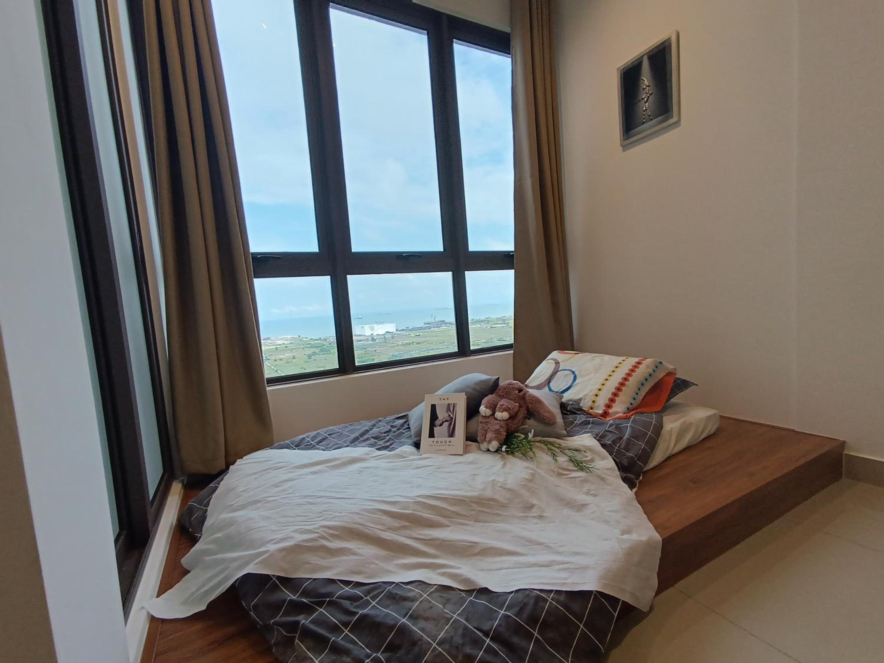 Bali Melaka Full SeaView WaterPark 1-5Pax 5minJonker HERMES ALLEY Projector photo 3