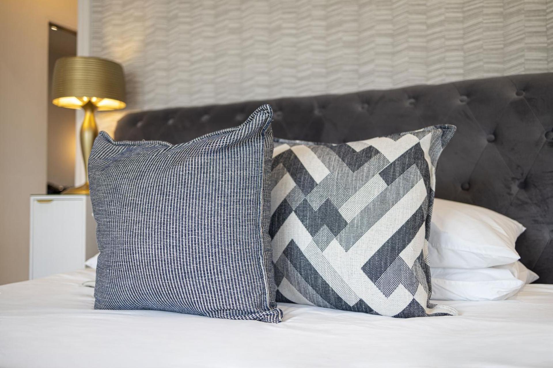 Clifton YOLO Spaces - Clifton Boutique Apartments