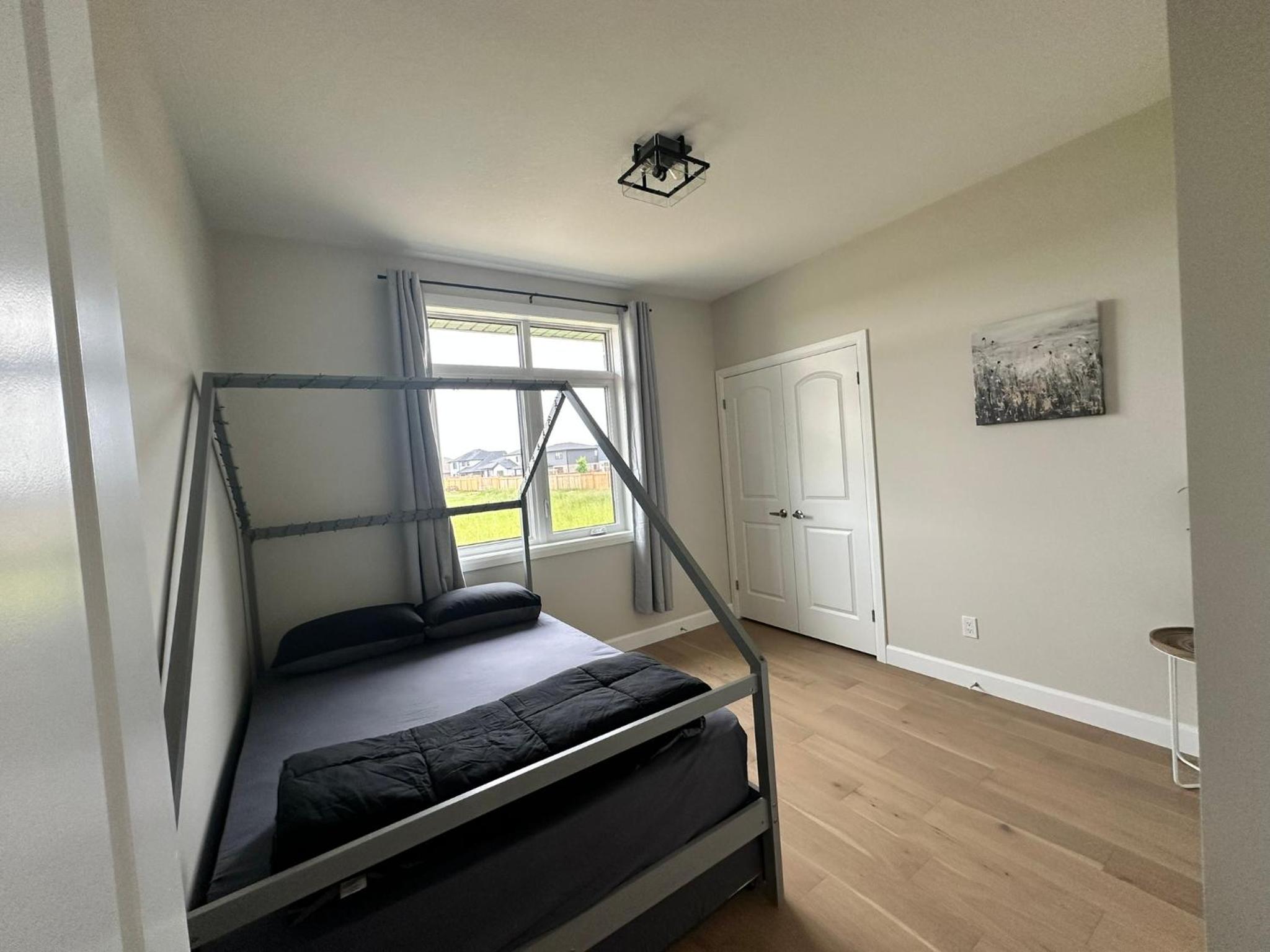 Luxury Home 2 mins drive to Saugeen Shores beach