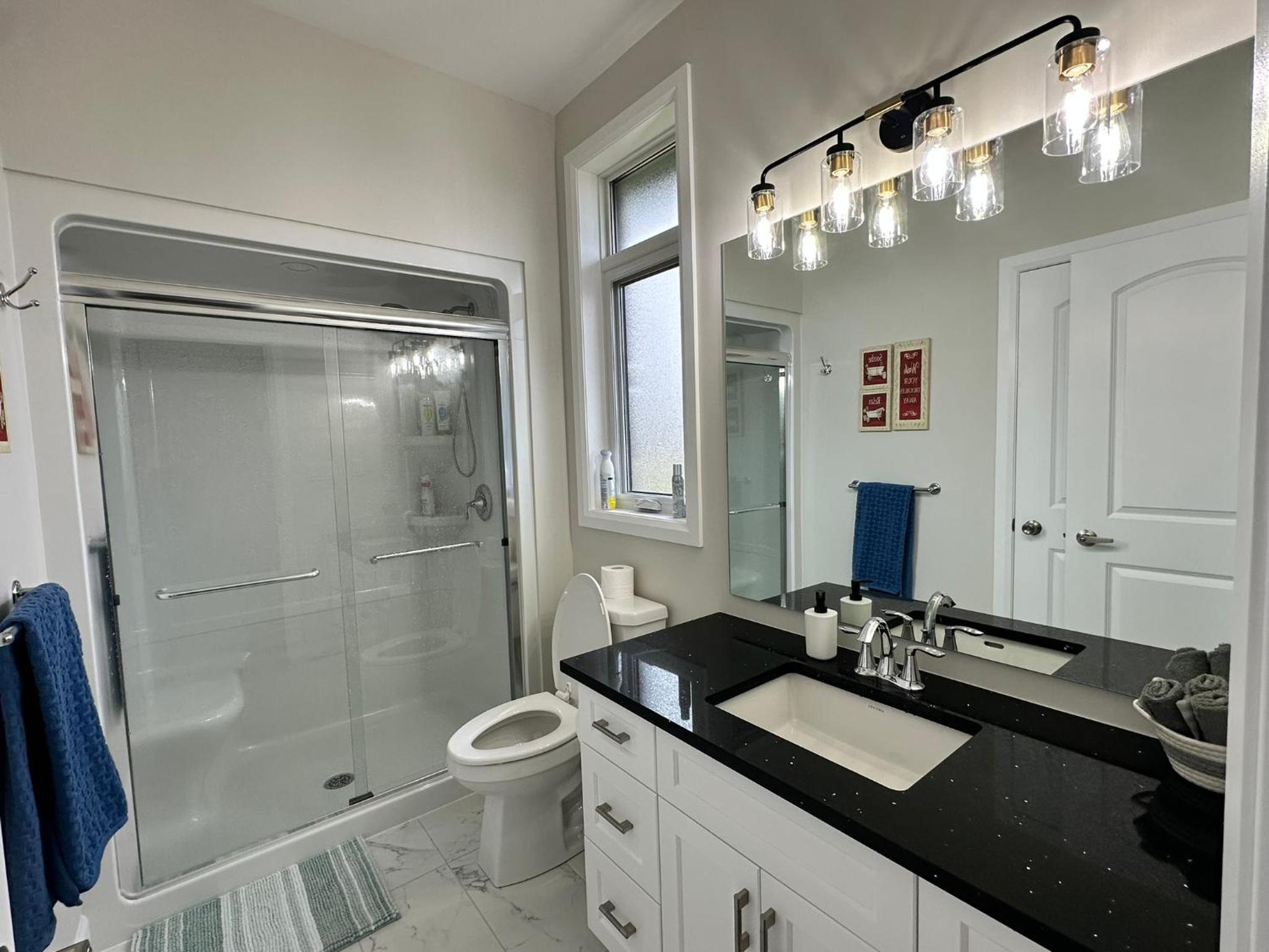 Luxury Home 2 mins drive to Saugeen Shores beach