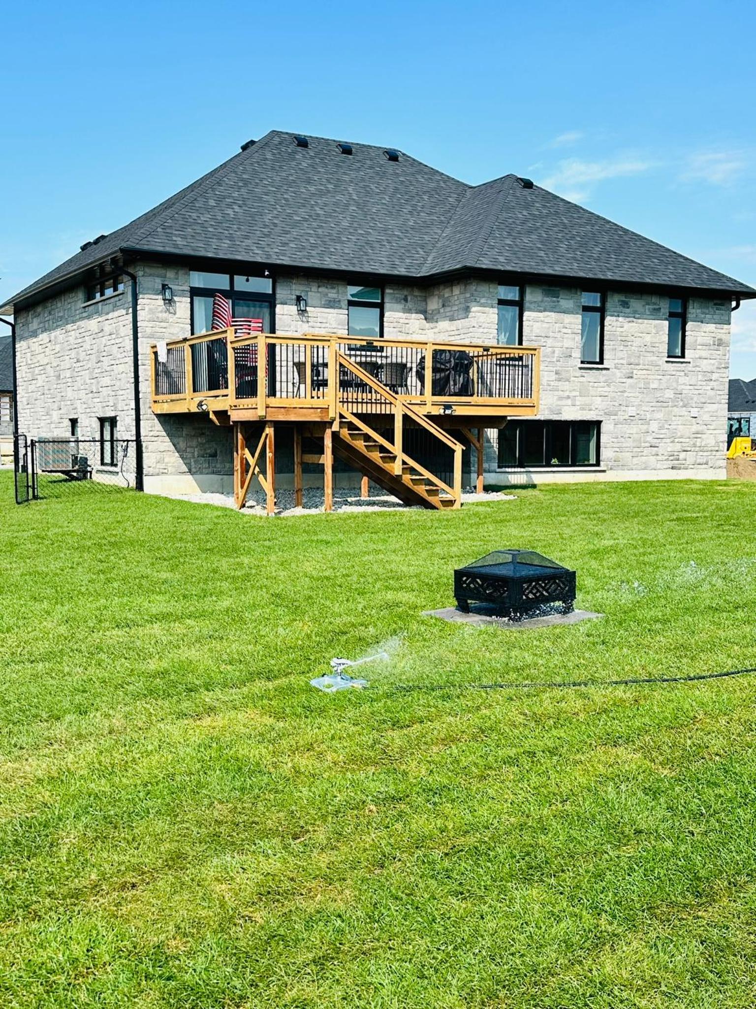 Luxury Home 2 mins drive to Saugeen Shores beach