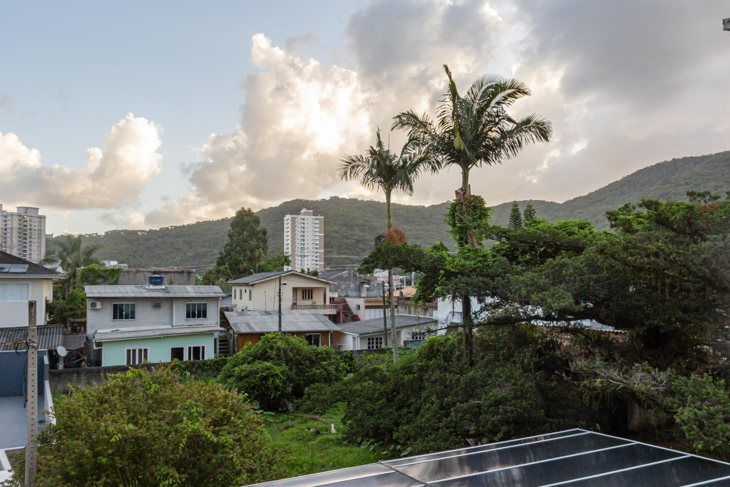 Apto 250 m da Praia c/ Churrasq. e Terraço PD7076