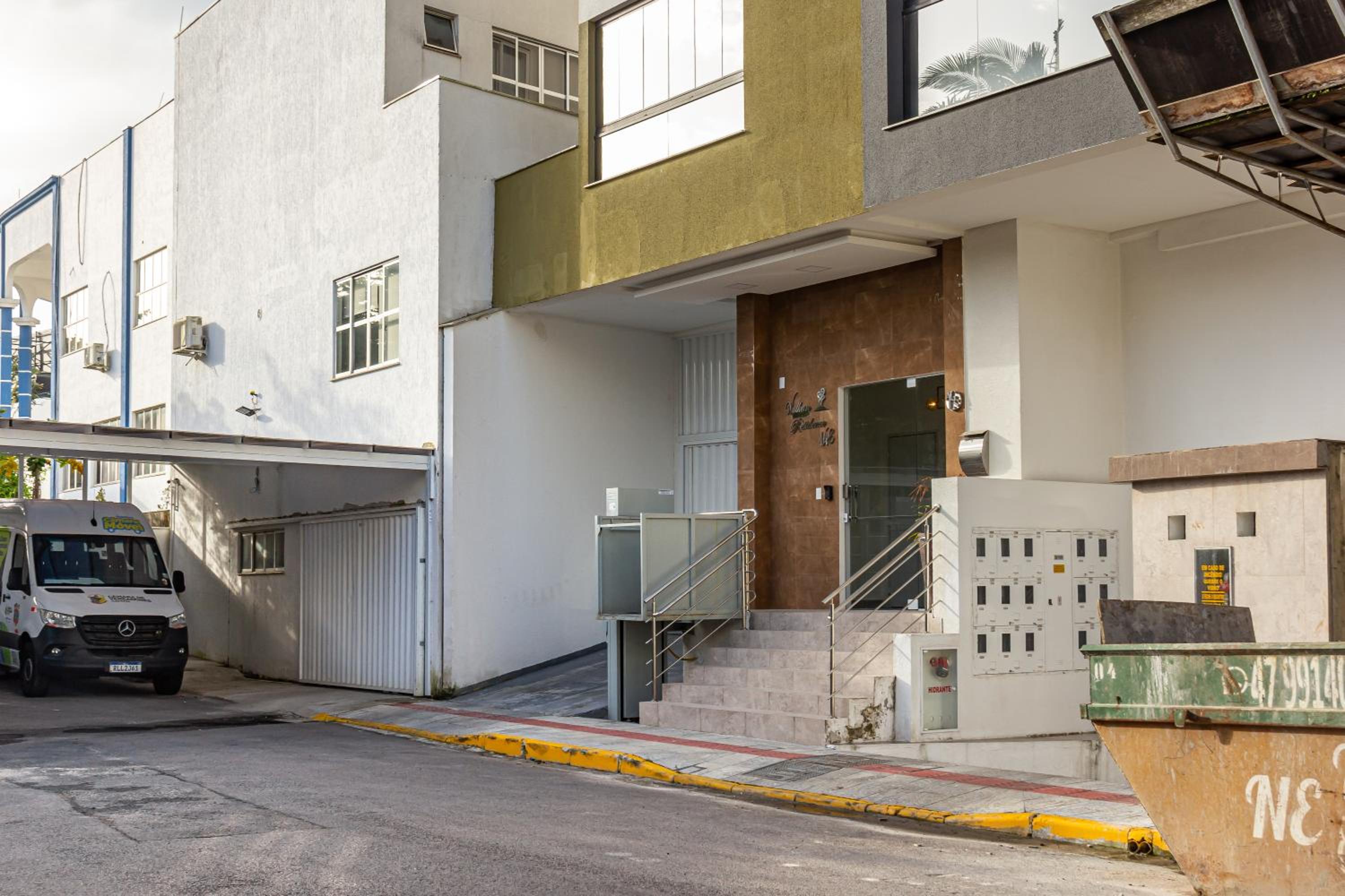 Apto 250 m da Praia c/ Churrasq. e Terraço PD7076