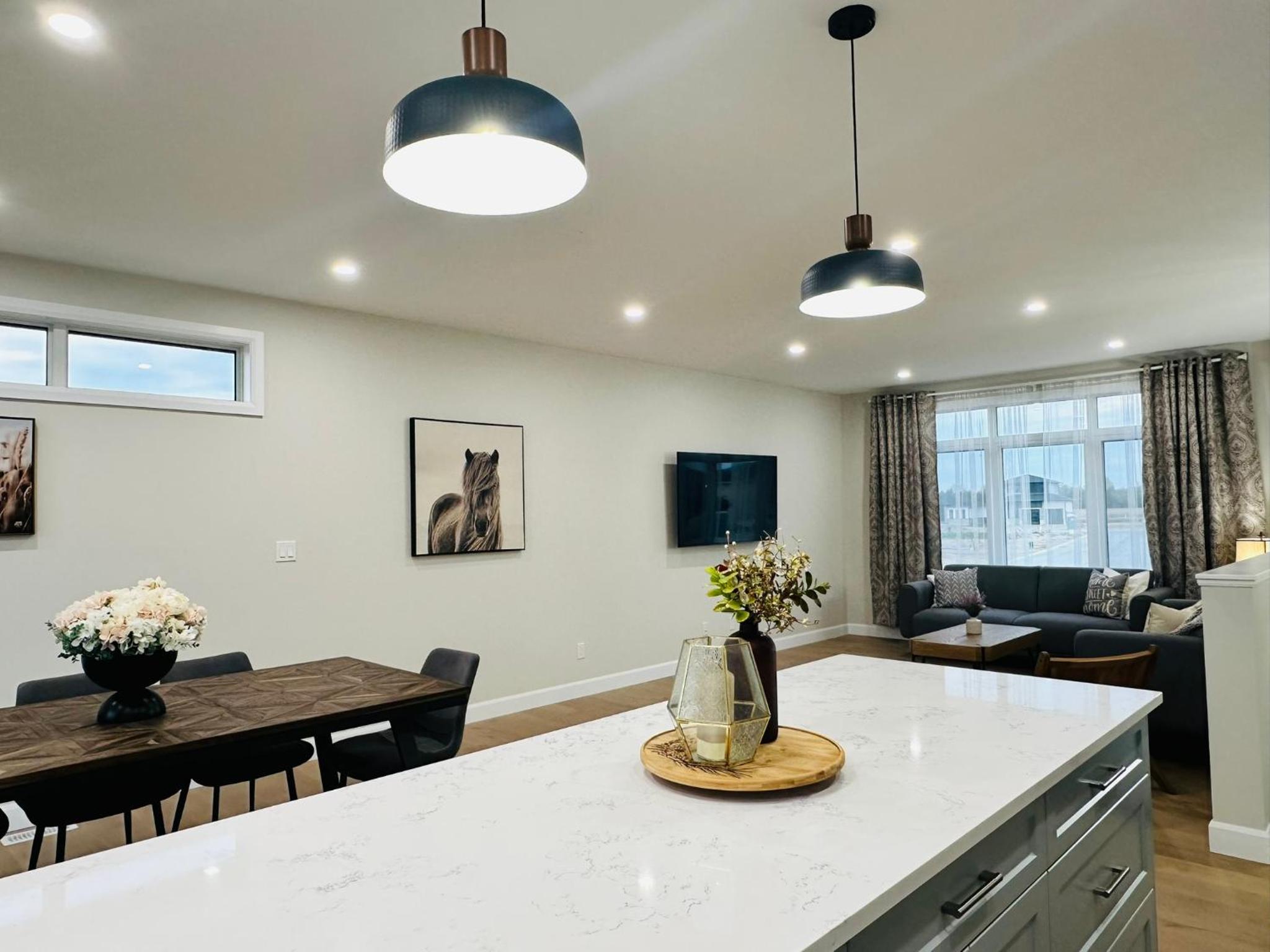 Luxury Home 2 mins drive to Saugeen Shores beach