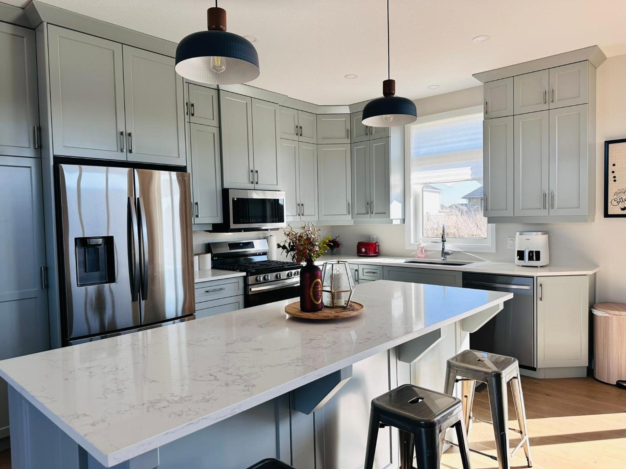 Luxury Home 2 mins drive to Saugeen Shores beach