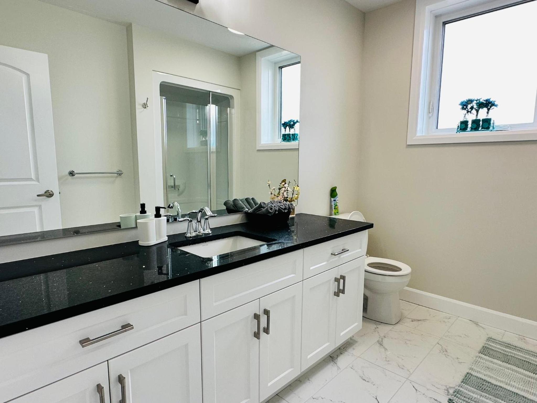 Luxury Home 2 mins drive to Saugeen Shores beach