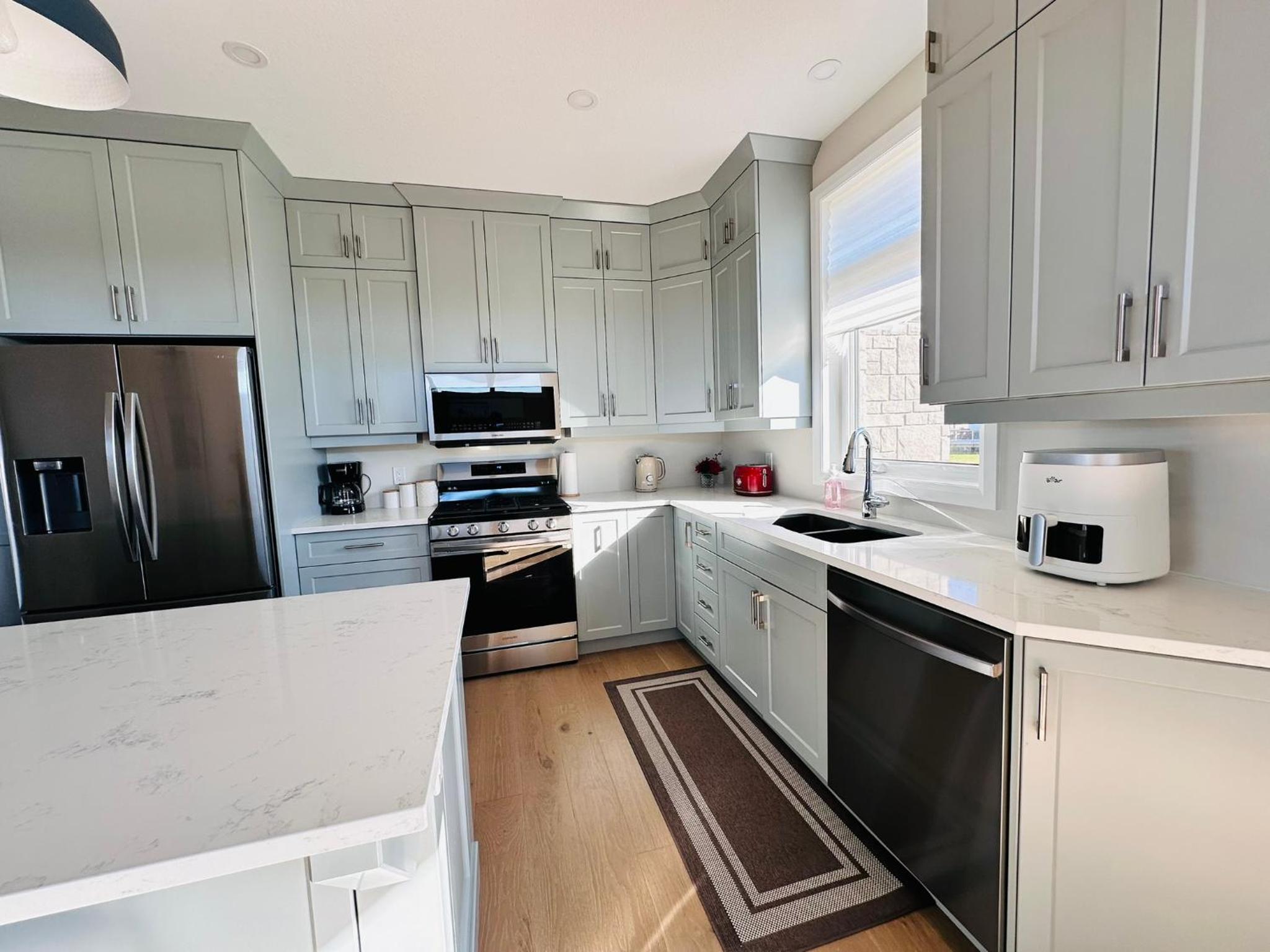 Luxury Home 2 mins drive to Saugeen Shores beach