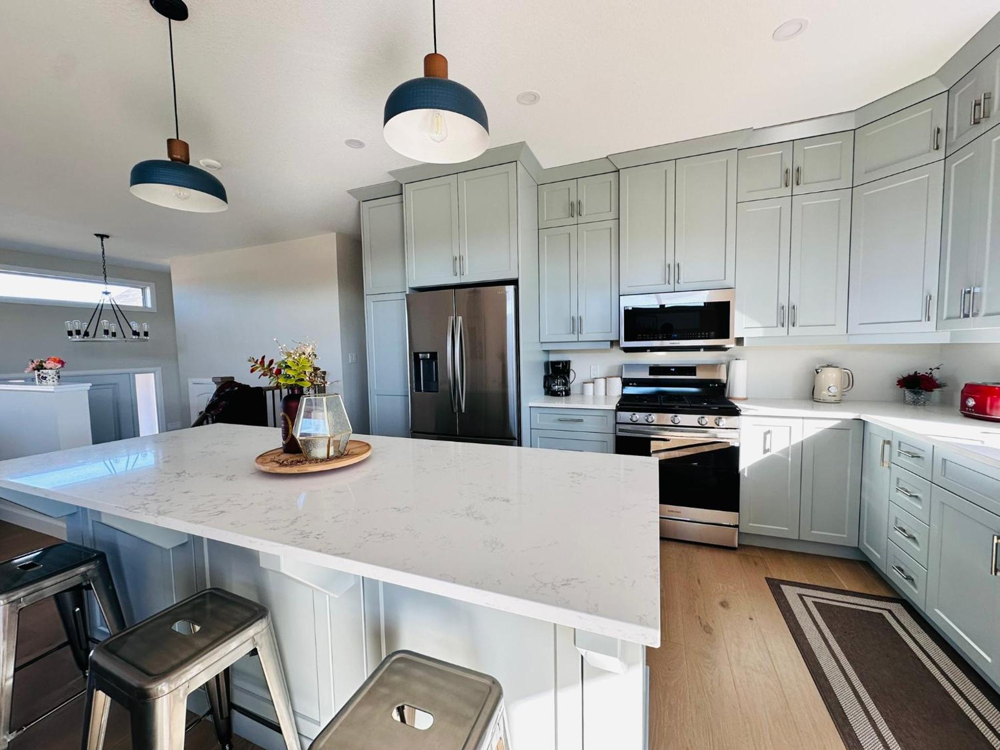 Luxury Home 2 mins drive to Saugeen Shores beach