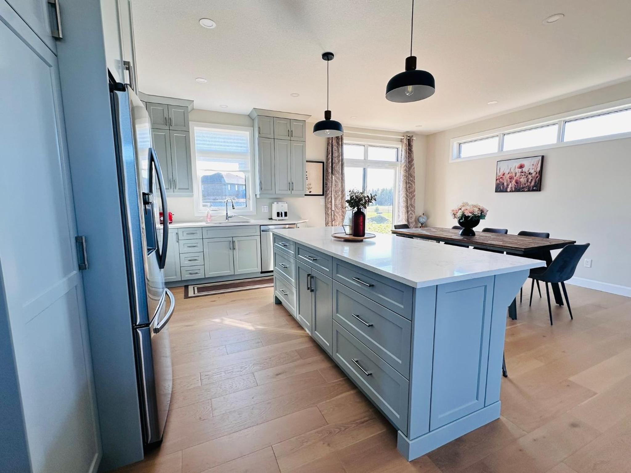 Luxury Home 2 mins drive to Saugeen Shores beach