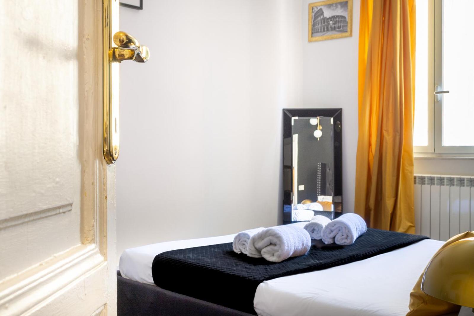 TP Apartment Luxury Colosseum