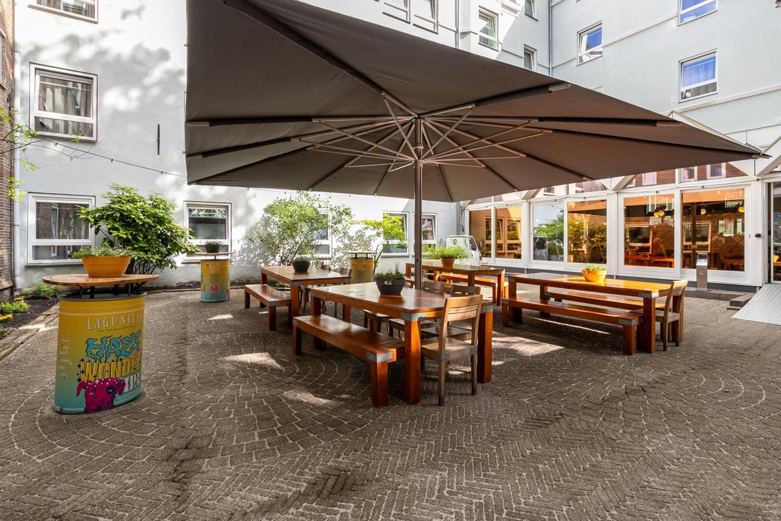 Hans Brinker Hostel Amsterdam