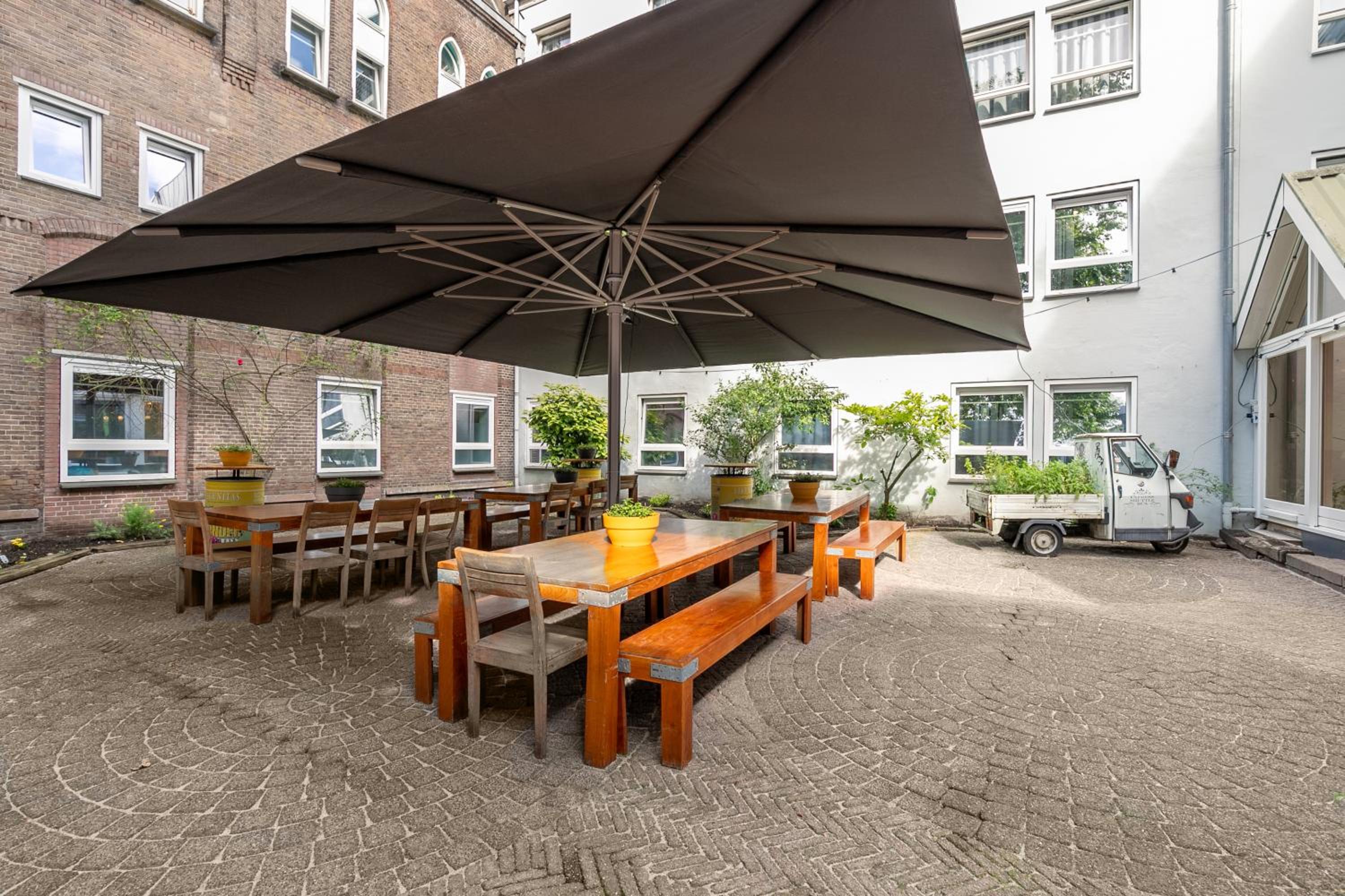 Hans Brinker Hostel Amsterdam