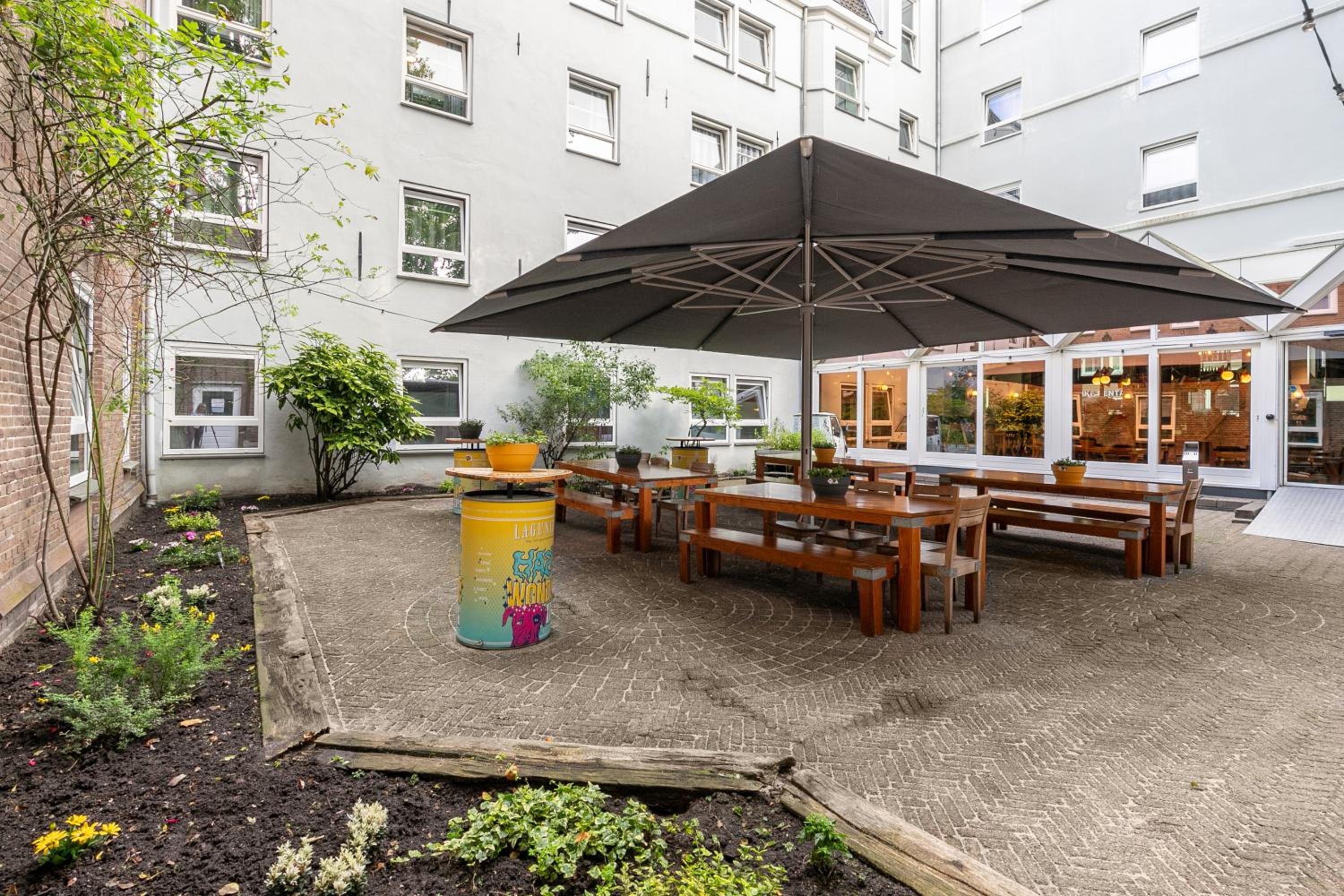 Hans Brinker Hostel Amsterdam