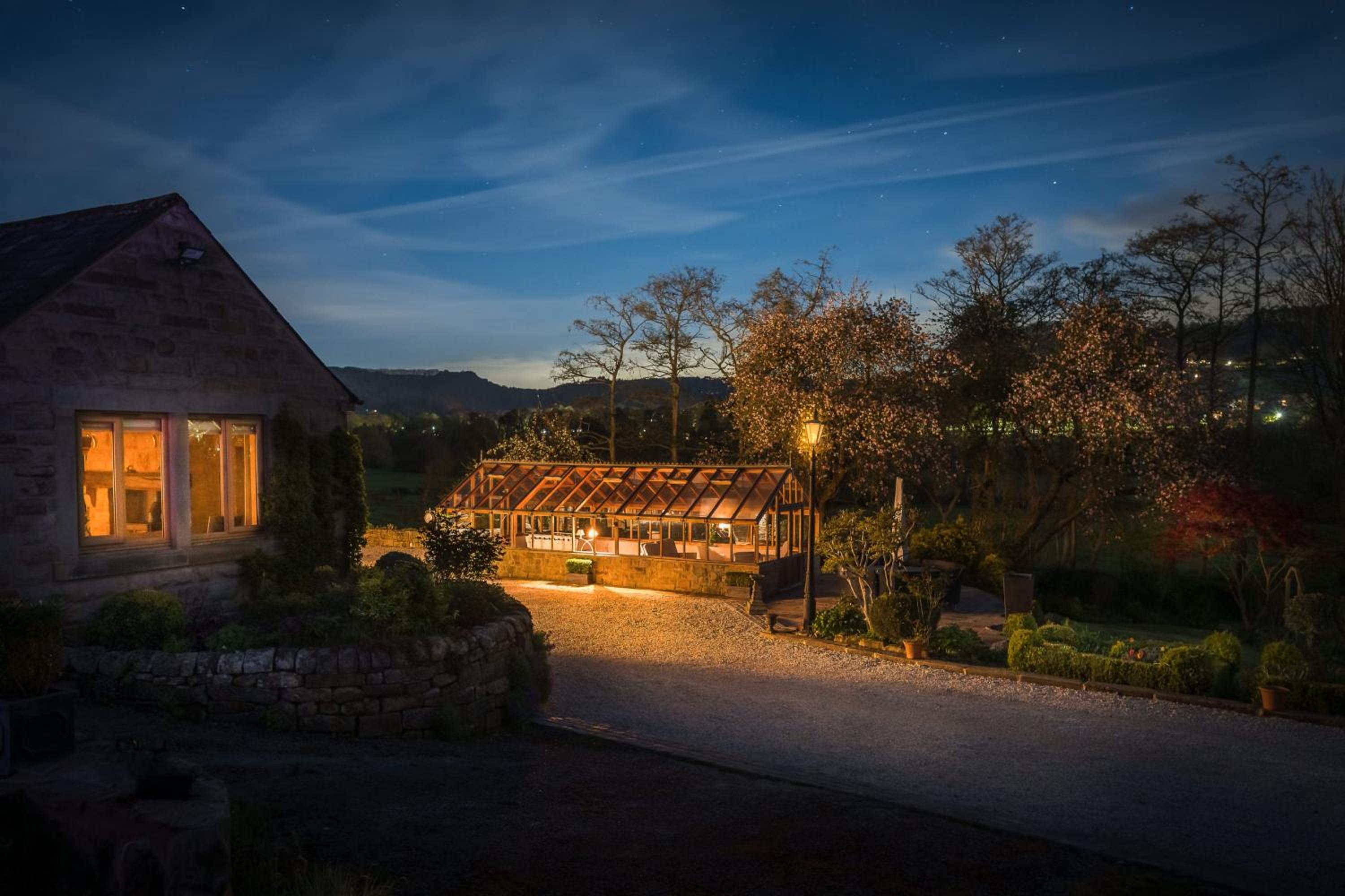 Oker Farm - Luxury farmhouse with hot tub in the Peak District view 2
