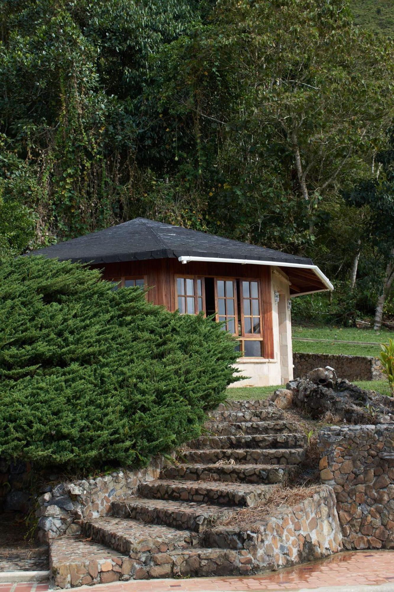 Eco Lodge Los de Arriba en Lago Calima
