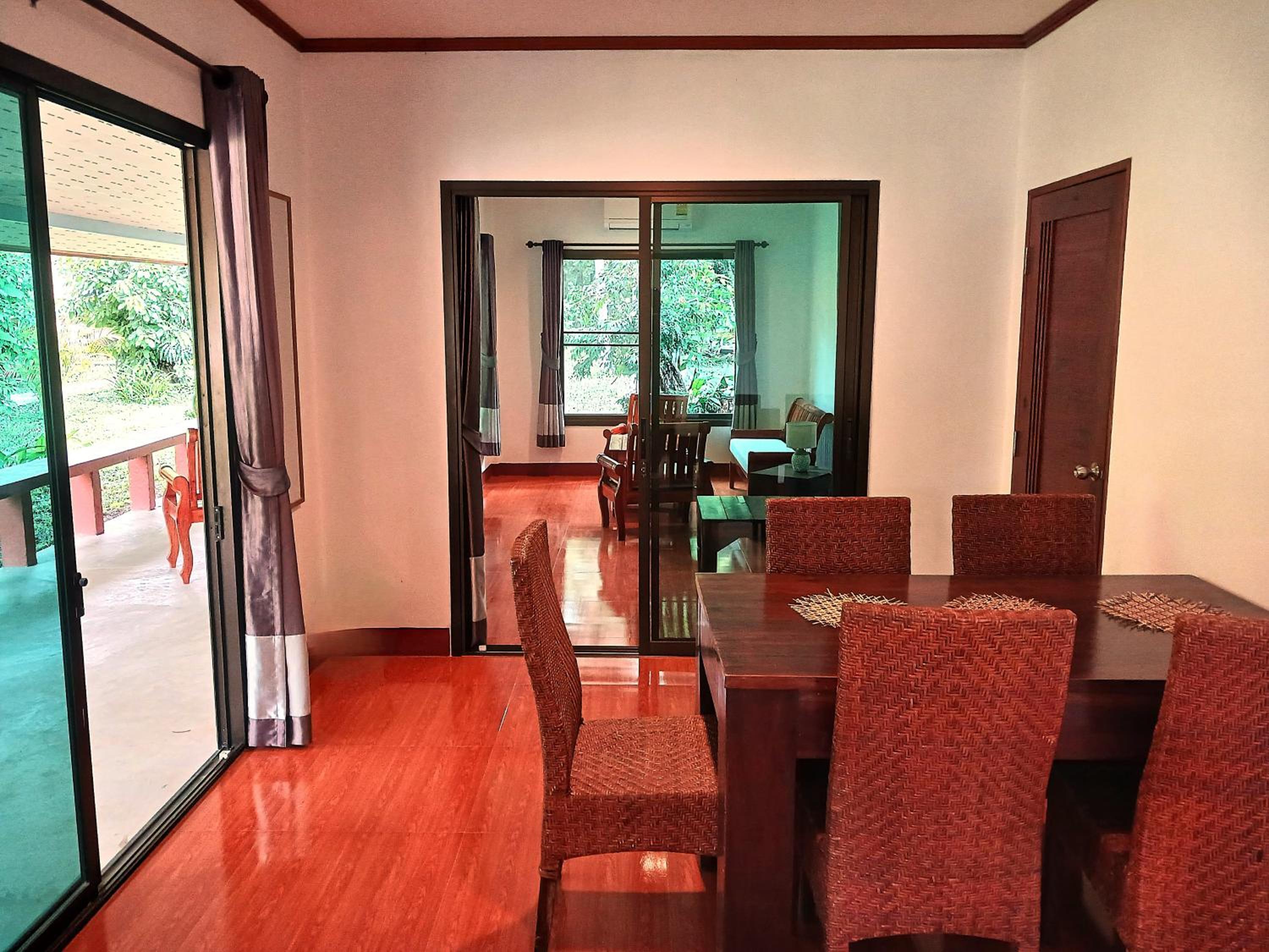 Baan Long Beach
