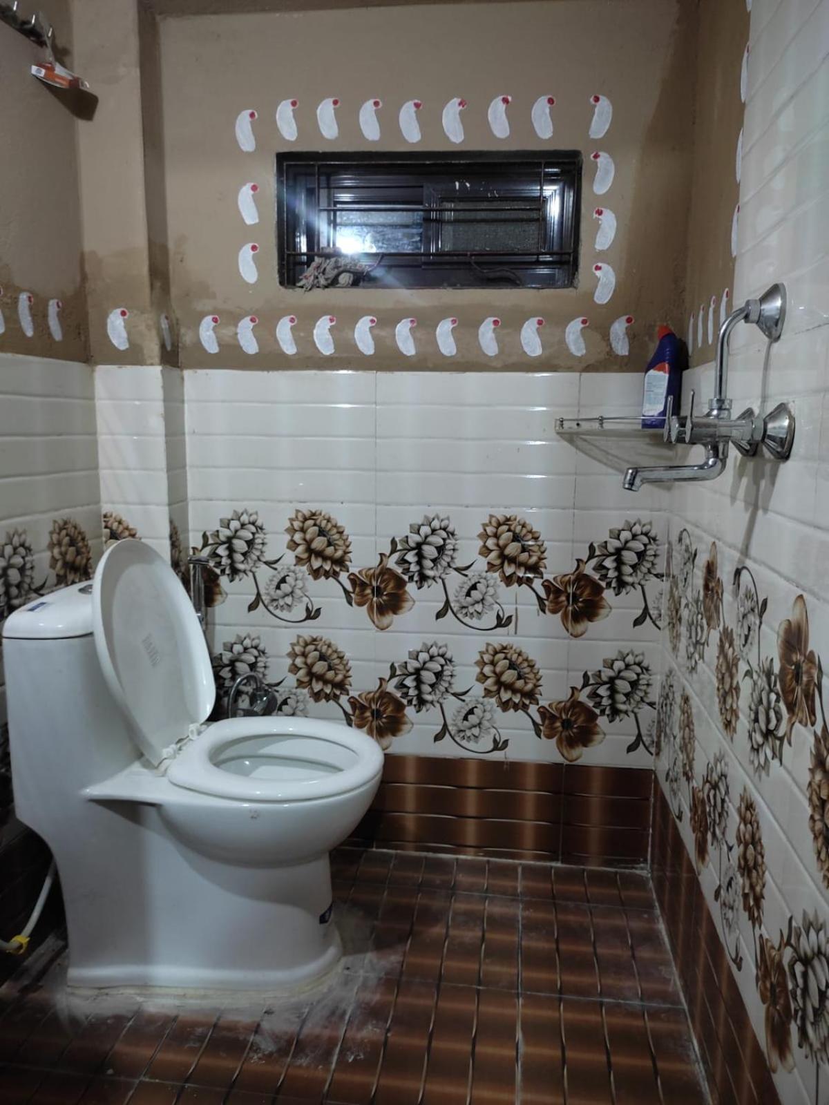 Tharu Cooperative Homestay- Kathar,Sauraha, Chitwan view 2