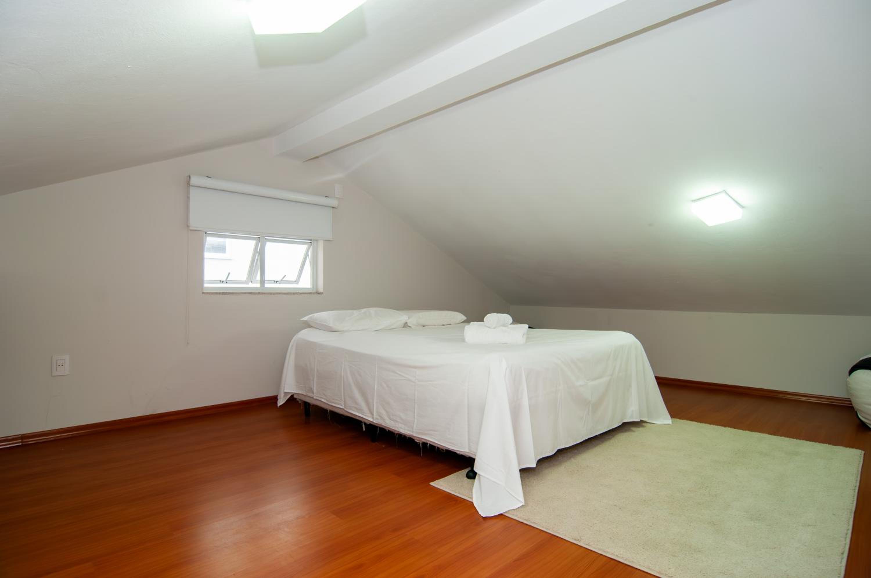 Alto Padrão c/ Piscina Privativa, Ingleses RW0052
